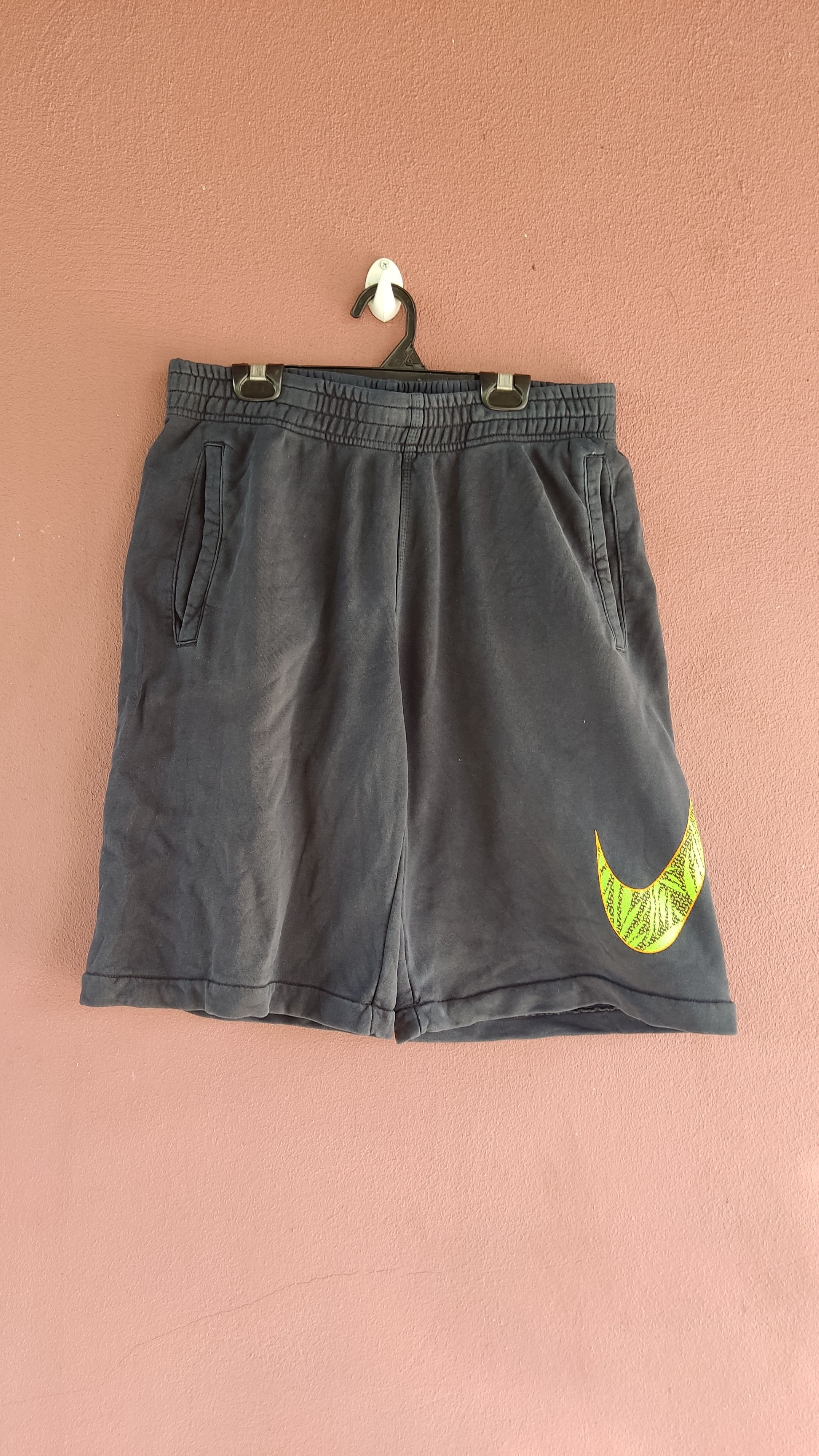 Nike Short Pants Size L