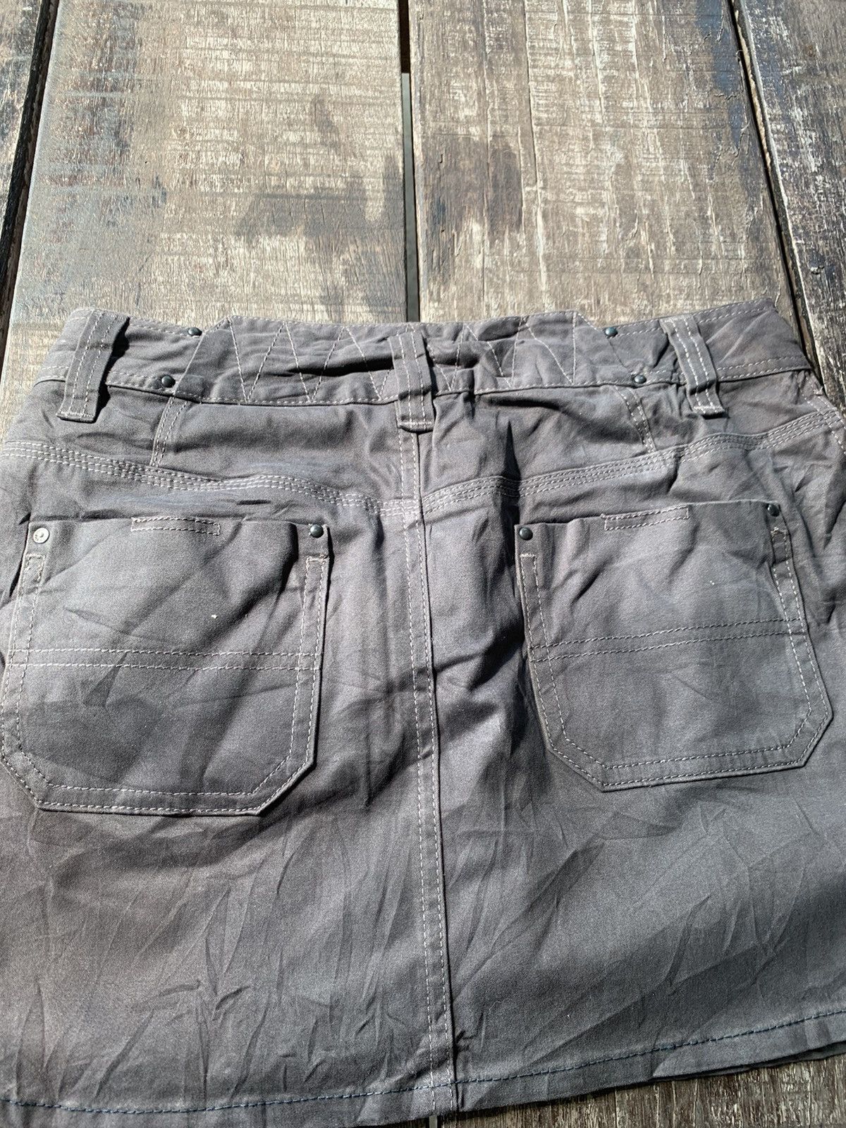 Diesel Vintage diesel mini skirt nice design Size 30" / US 8 / IT 44 - 4 Thumbnail