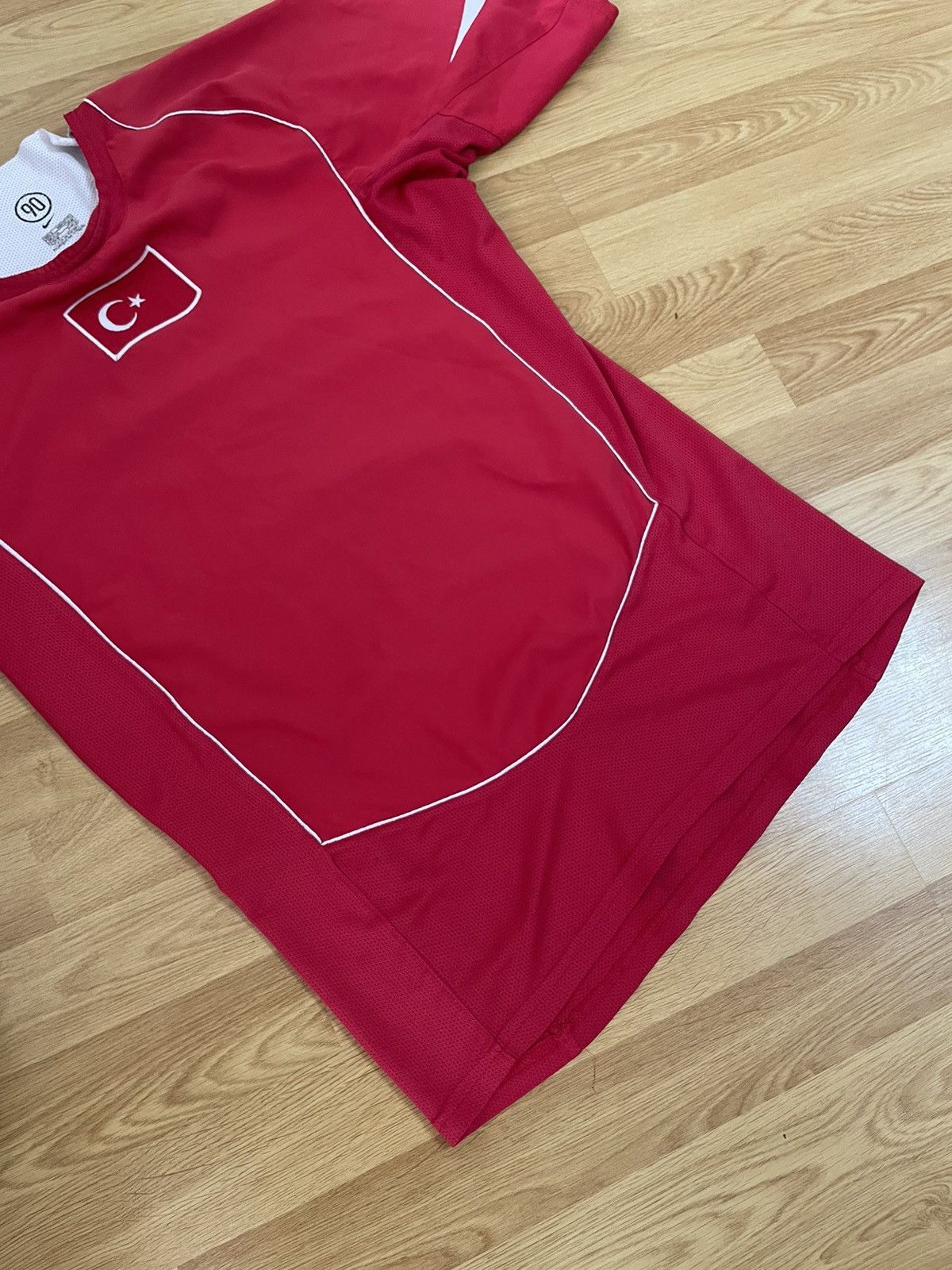 Nike × Vintage Nike Turkey 2004 2006 home soccer jersey football shirt Size US M / EU 48-50 / 2 - 6 Thumbnail