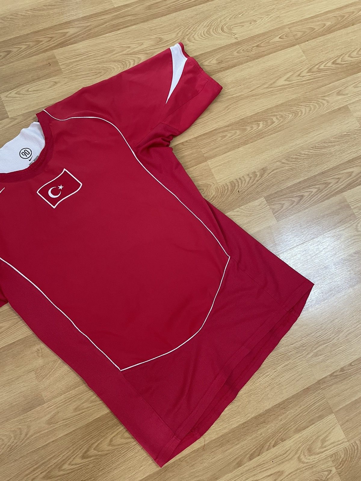 Nike × Vintage Nike Turkey 2004 2006 home soccer jersey football shirt Size US M / EU 48-50 / 2 - 4 Thumbnail
