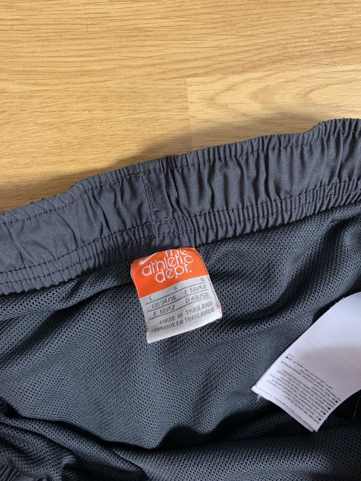 Nike × Vintage Vintage Nike y2k swoosh shorts big logo Size US 33 - 5 Thumbnail