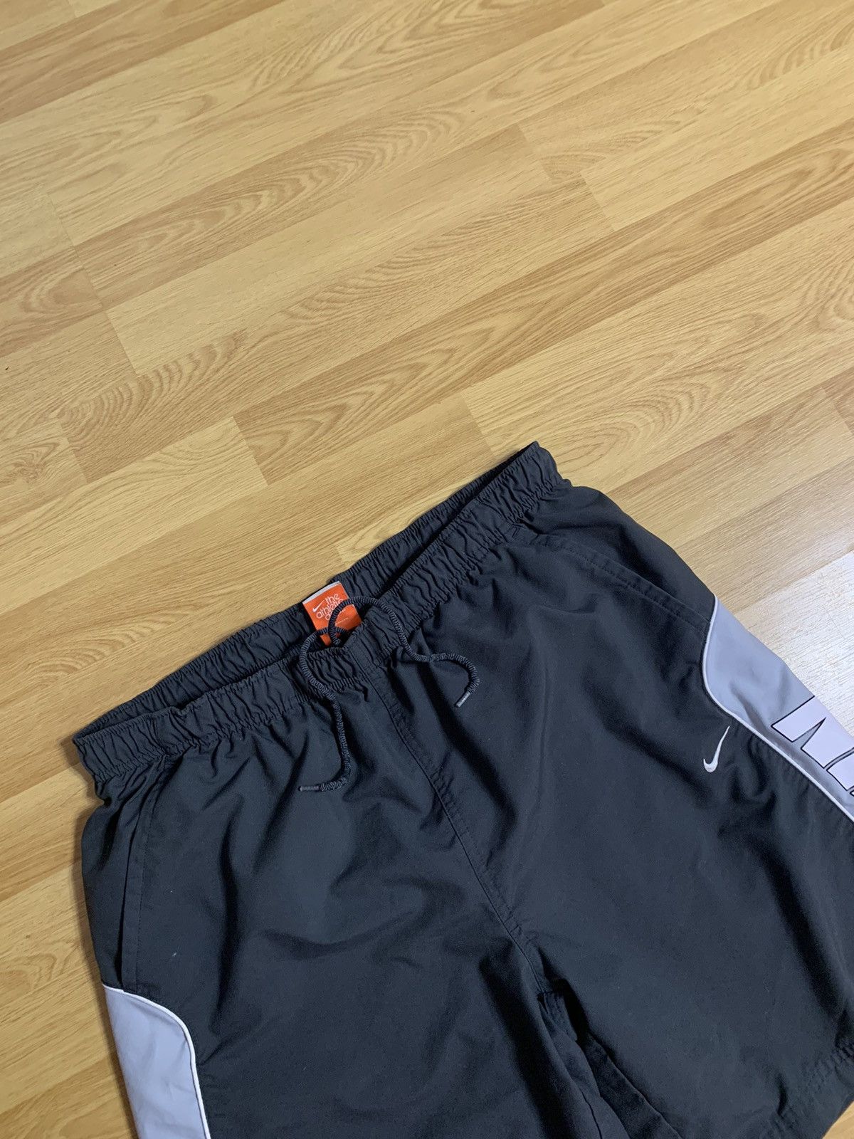 Nike × Vintage Vintage Nike y2k swoosh shorts big logo Size US 33 - 3 Thumbnail