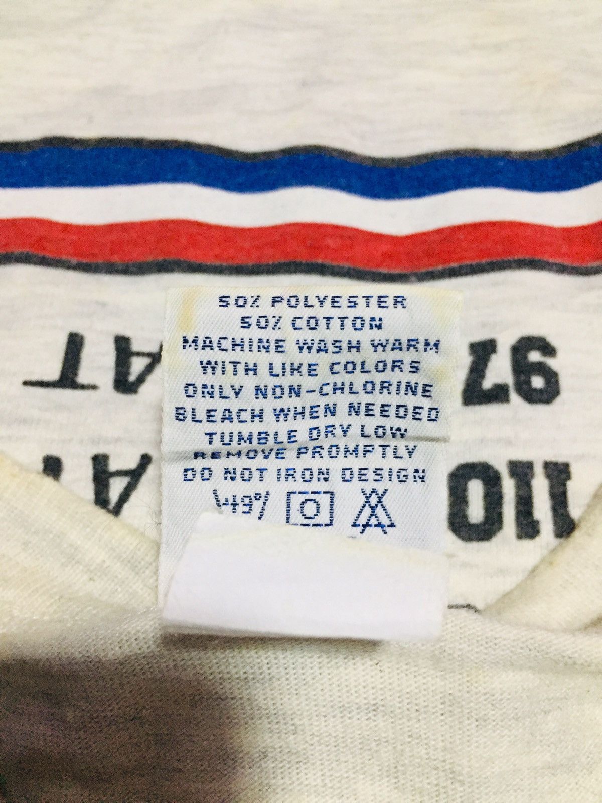 Vintage Detroit pistons x vintage 80s t shirt Size US L / EU 52-54 / 3 - 4 Thumbnail