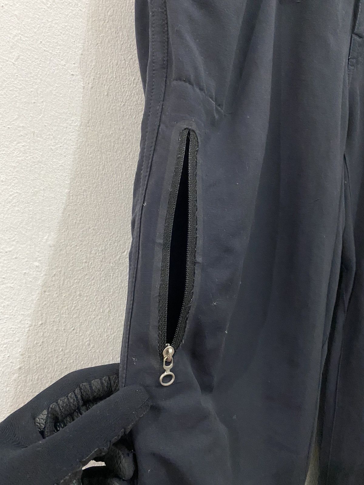 Nike NIKE ACG DRY FIT SPORTWEAR PANT Size US 30 / EU 46 - 6 Thumbnail
