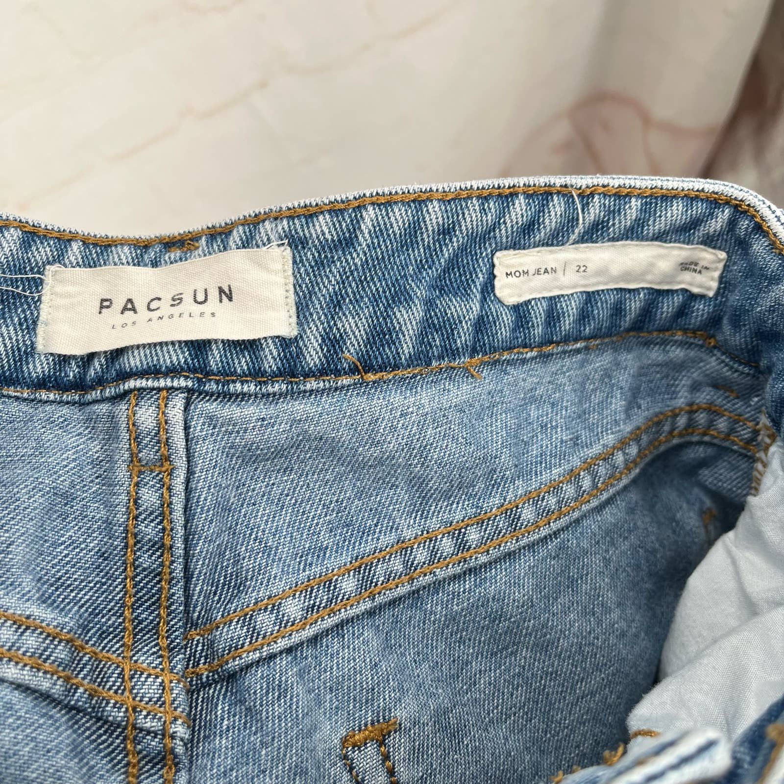 Pacsun Pacsun light blue distressed mom Jeans 22 Size 22" - 6 Thumbnail