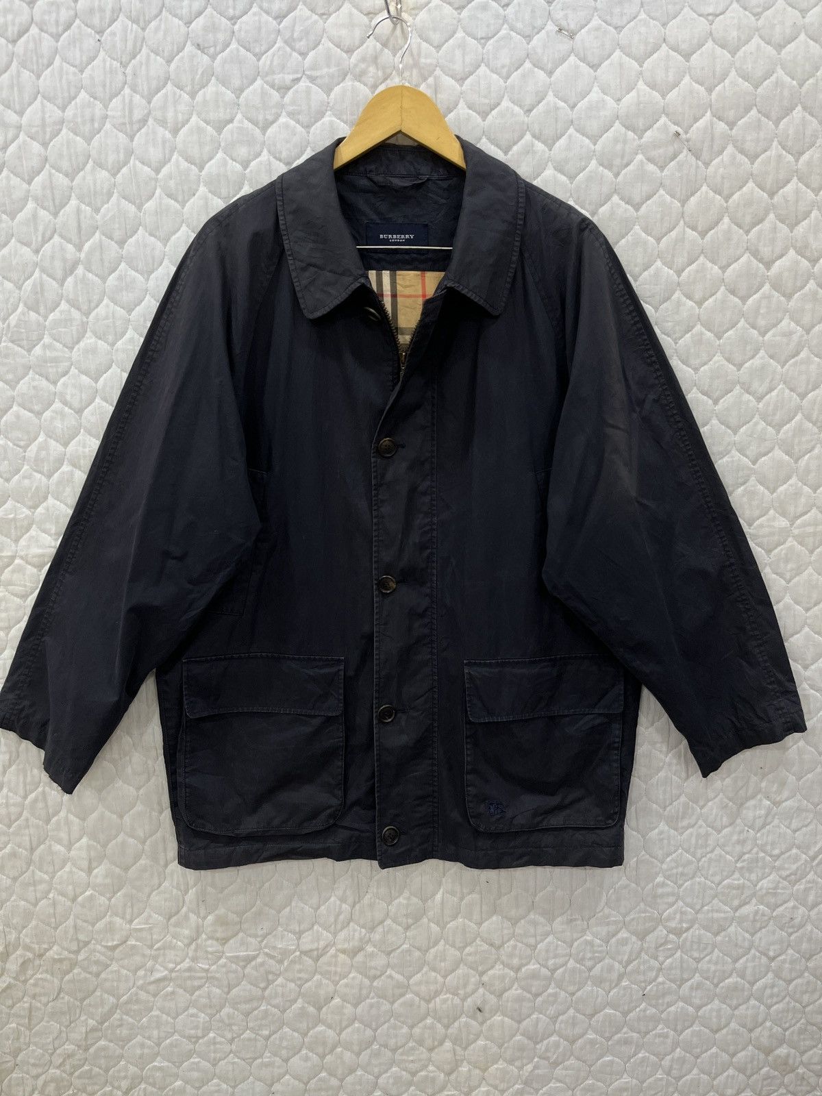 Burberry (Fff). VINTAGE NOVA CHECK JACKET Size US M / EU 48-50 / 2 - 2 Thumbnail