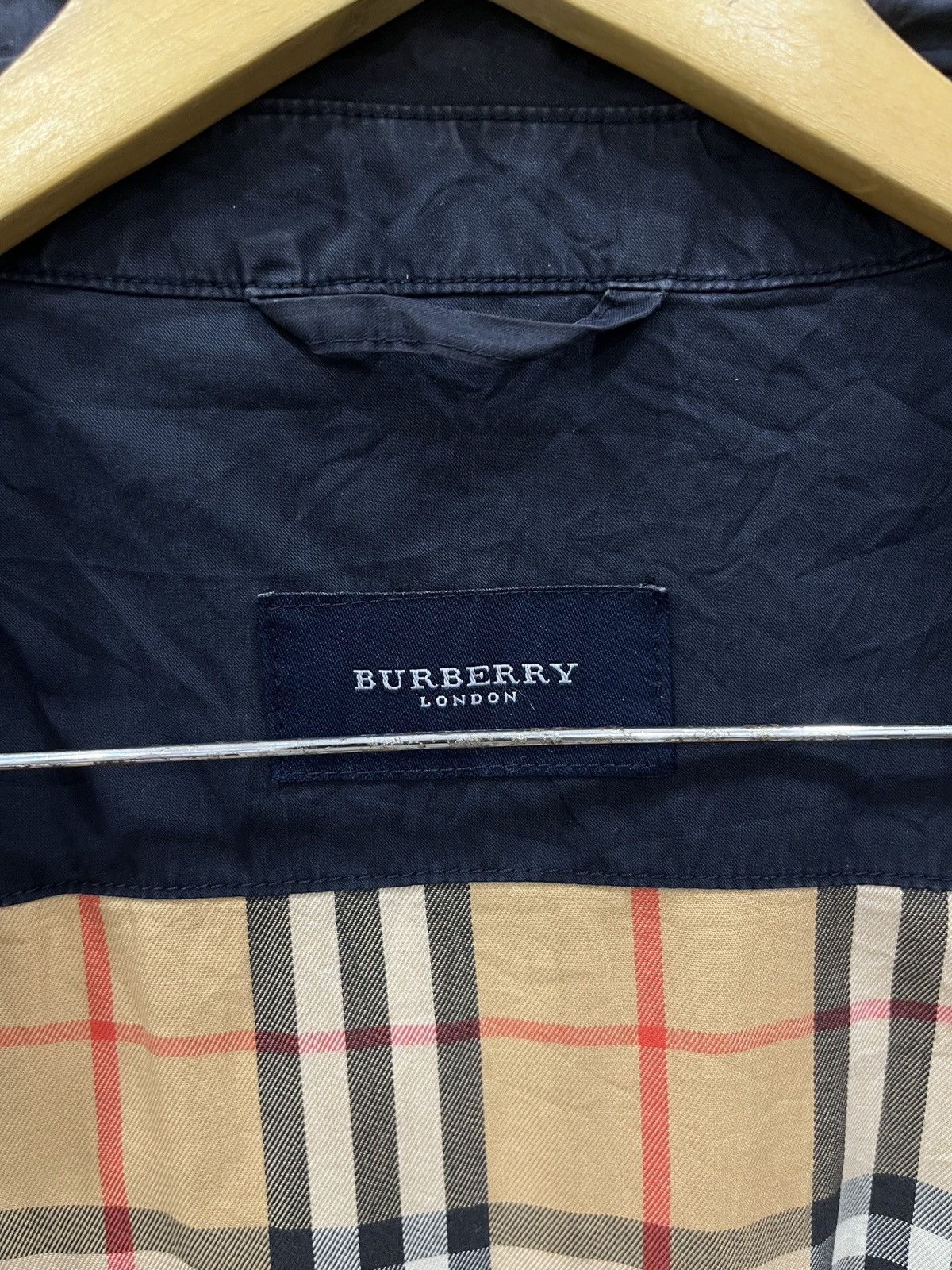 Burberry (Fff). VINTAGE NOVA CHECK JACKET Size US M / EU 48-50 / 2 - 9 Thumbnail