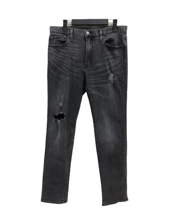 Japanese Brand Japanese Brand GU Distressed Denim Pant Size US 32 / EU 48 - 1 Thumbnail
