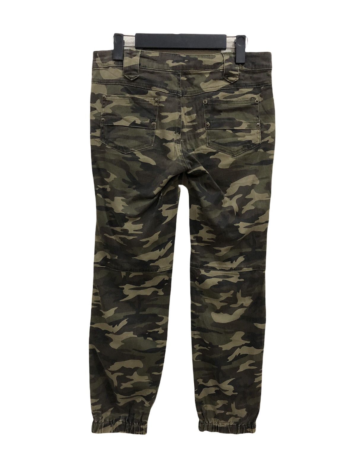 Japanese Brand Japanese Brand Close up Camouflage Casual Pant Size US 29 - 2 Thumbnail