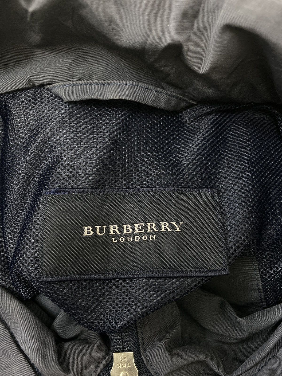Burberry Burberry london nylon vest style Size US M / EU 48-50 / 2 - 4 Thumbnail
