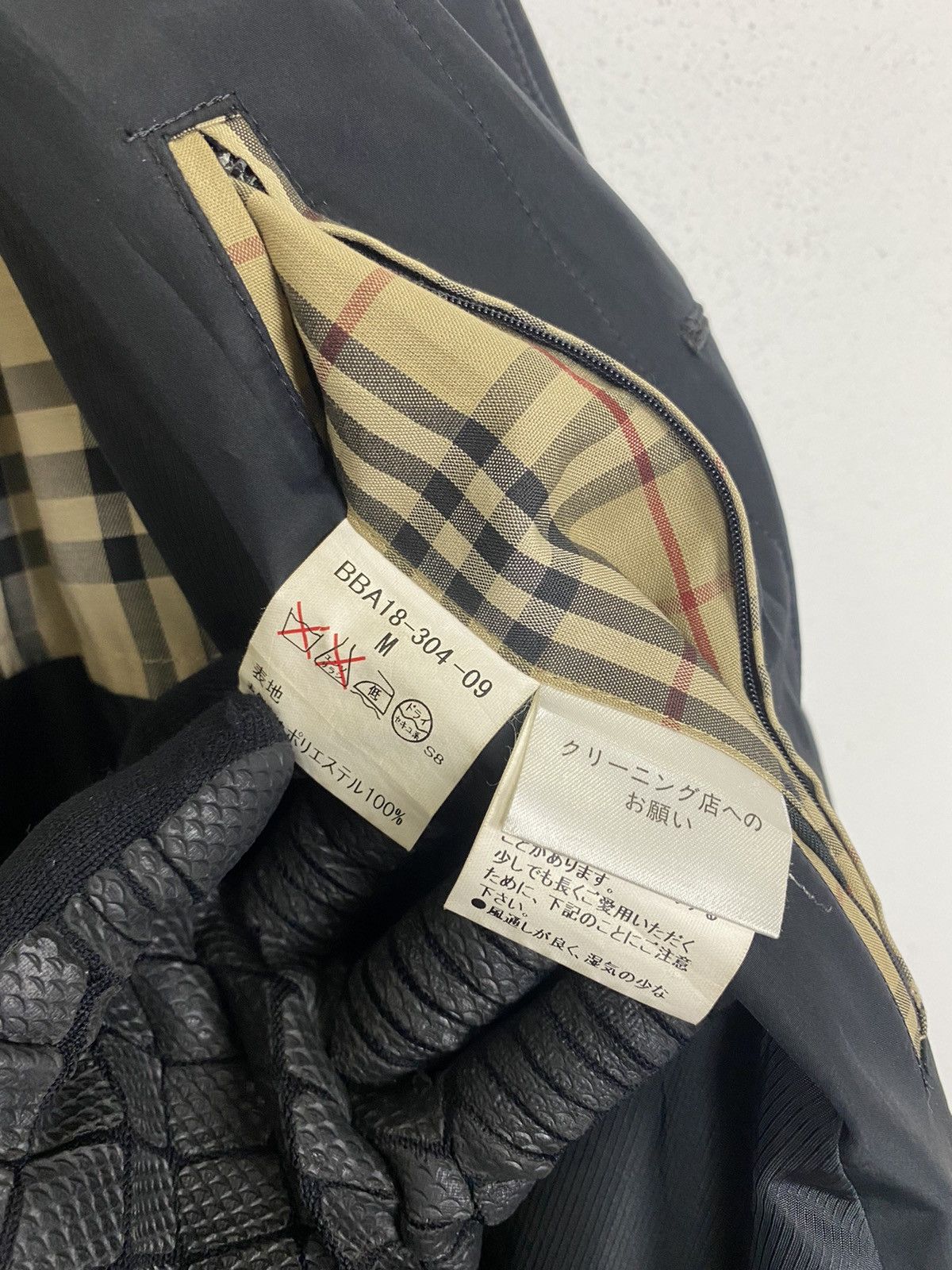 Burberry BURBERRY LONDON TRANSCOAT NOVACHECK INSIDE DESIGN Size US M / EU 48-50 / 2 - 8 Thumbnail
