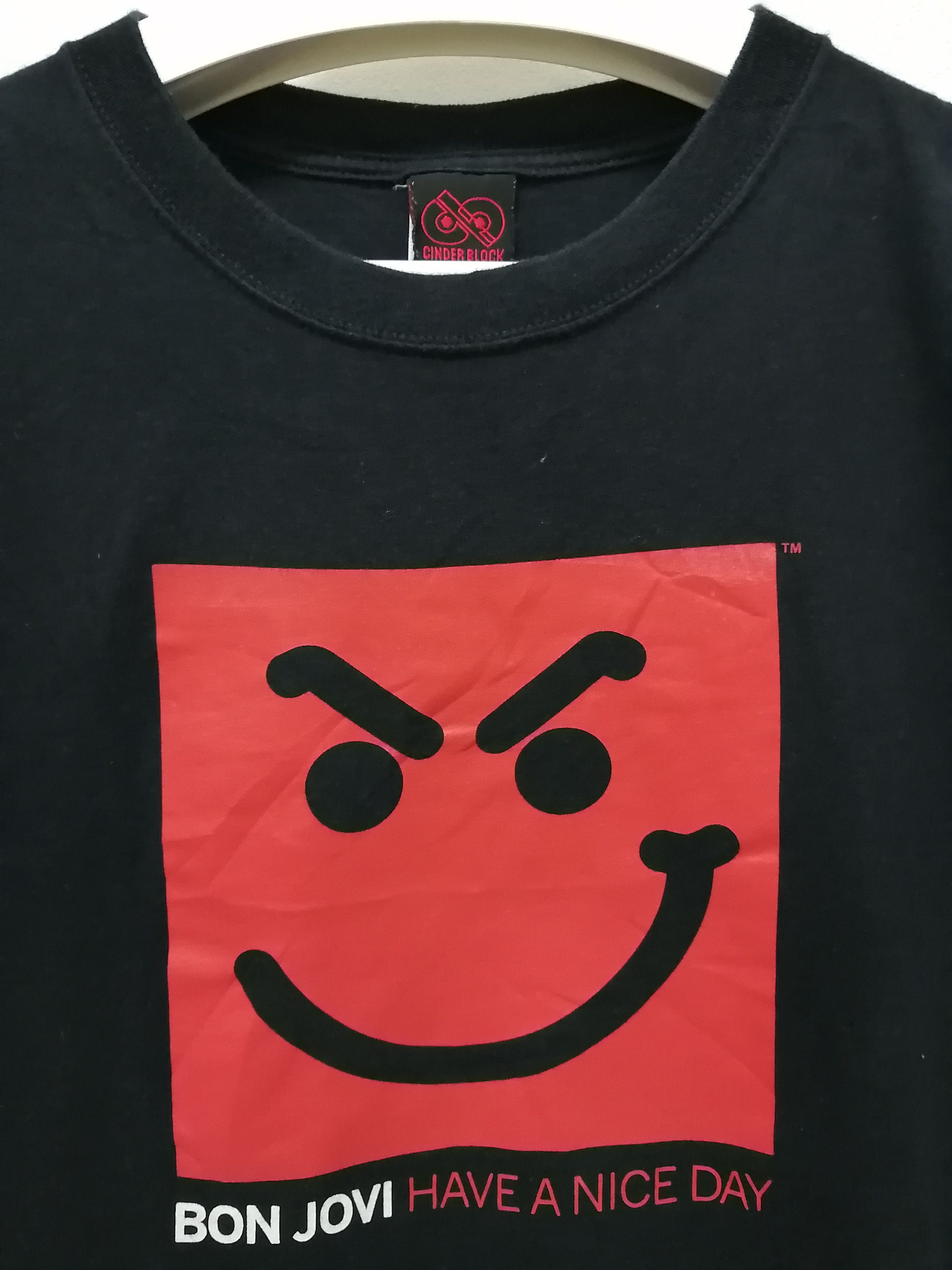 Band Tees Vintage BON JOVI Have A Nice Day Tshirt - Size M Size US M / EU 48-50 / 2 - 3 Thumbnail