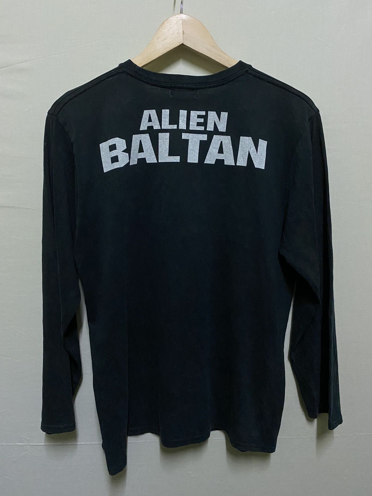 Anime Vintage Alien Baltan Long Sleeve Size US M / EU 48-50 / 2 - 7 Thumbnail