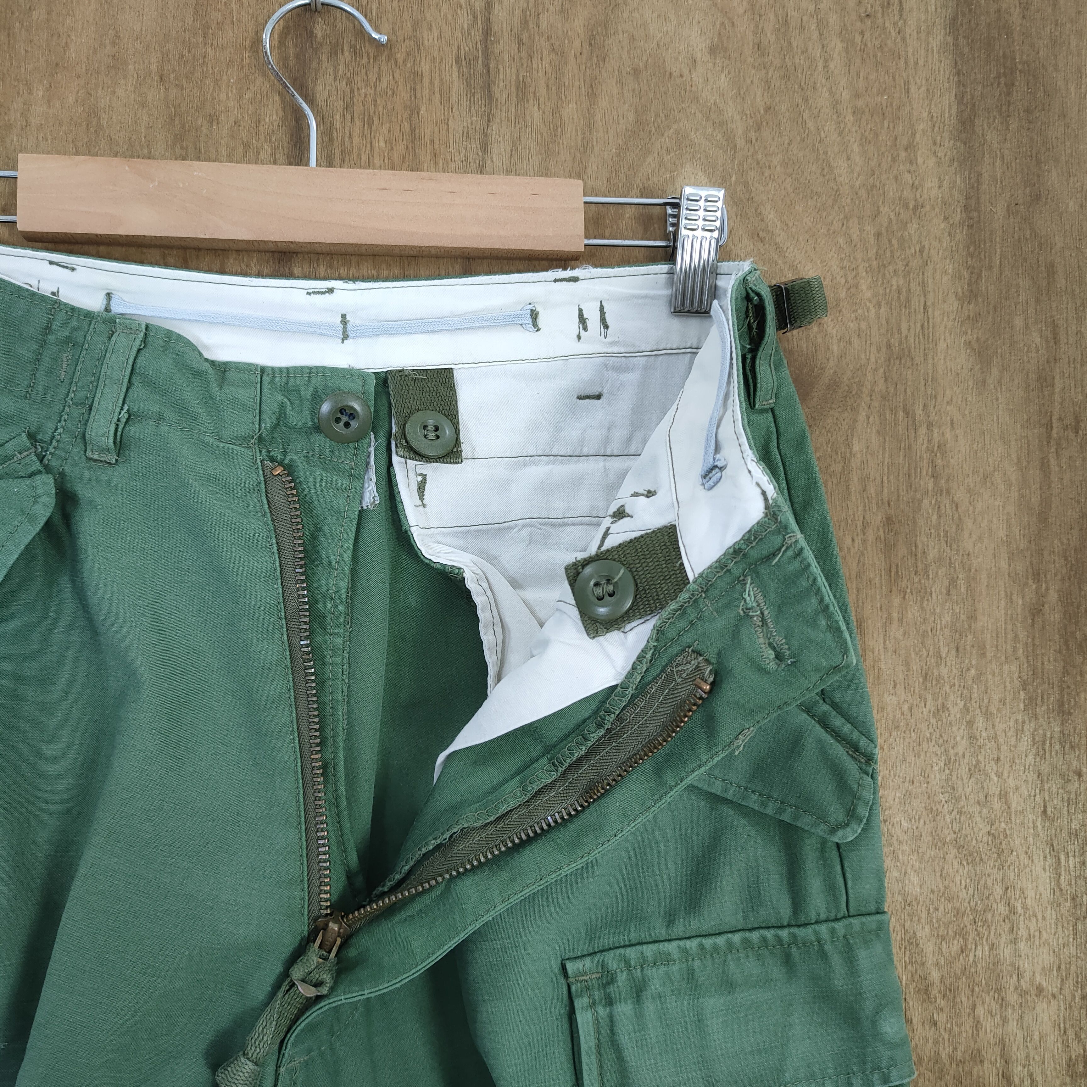 Japanese Brand VINTAGE TALON ZIP BONDAGE CARGO PANTS Size US 27 - 11 Thumbnail