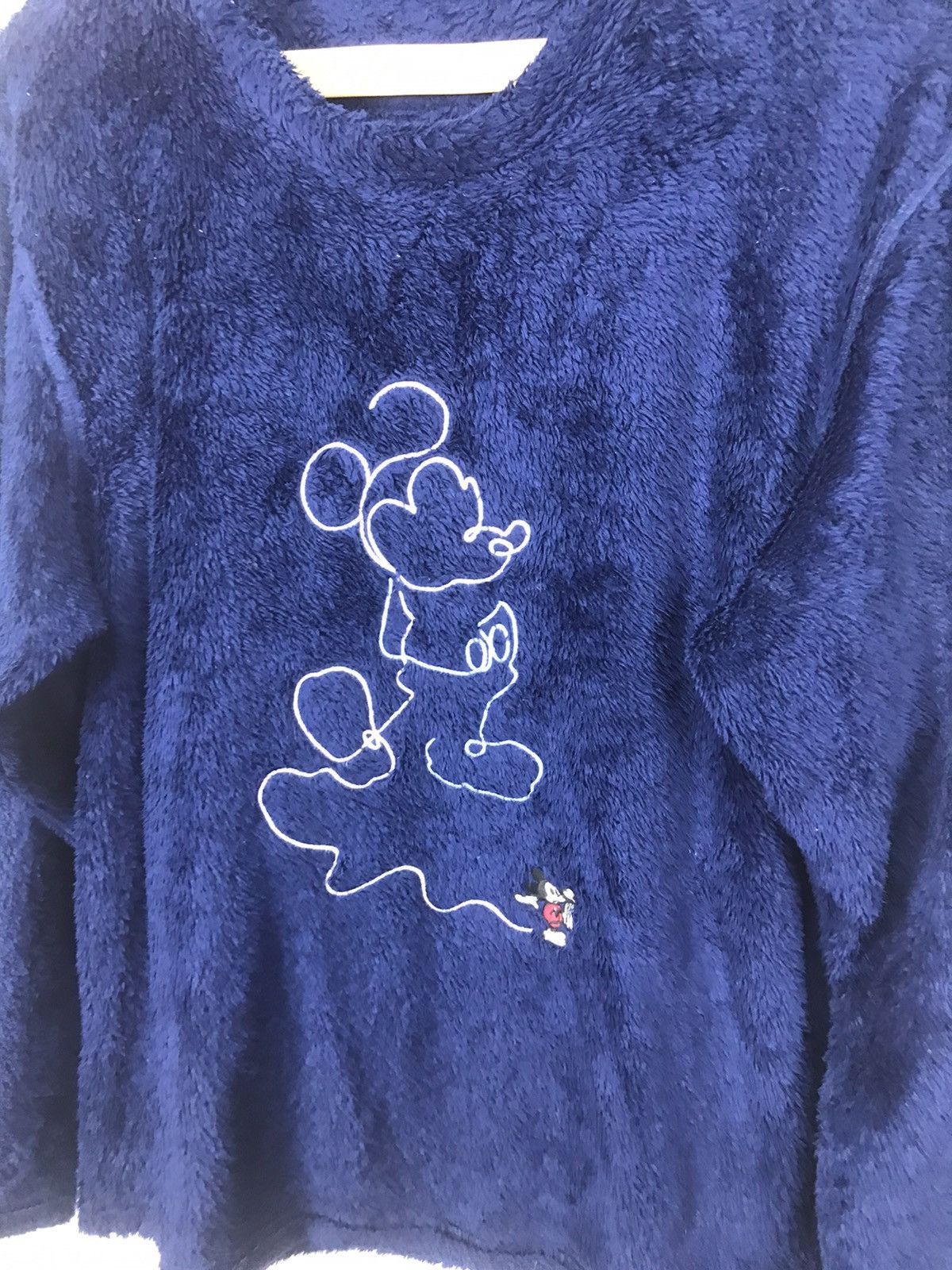 Disney × Mickey Mouse × Uniqlo Uniqlo x Disney Mickey Mouse fleece sweatshirt Size US S / EU 44-46 / 1 - 3 Thumbnail
