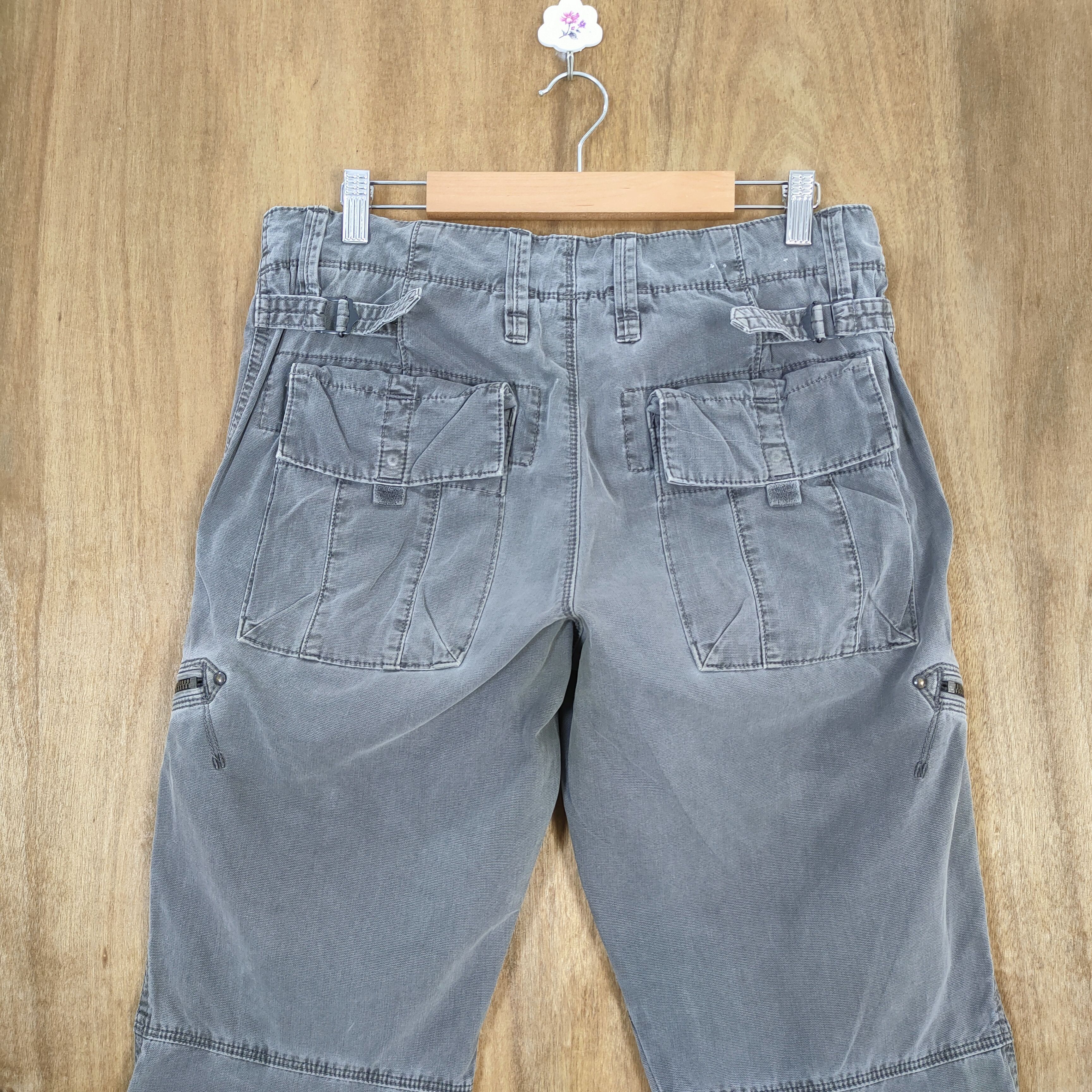 Japanese Brand VINTAGE JAPANESE BRAND FADED BLACK CARGO PANTS Size US 30 / EU 46 - 8 Thumbnail