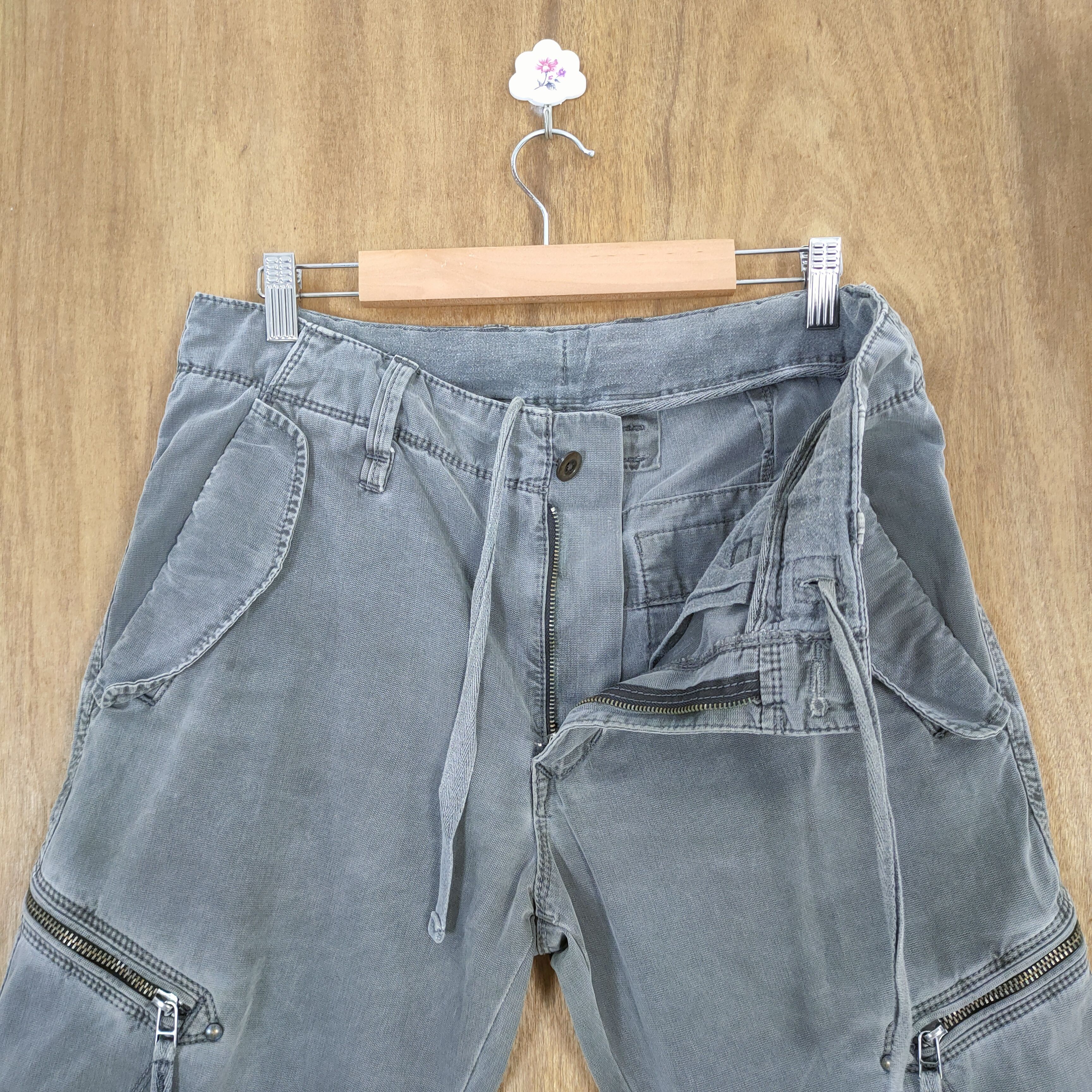 Japanese Brand VINTAGE JAPANESE BRAND FADED BLACK CARGO PANTS Size US 30 / EU 46 - 10 Thumbnail