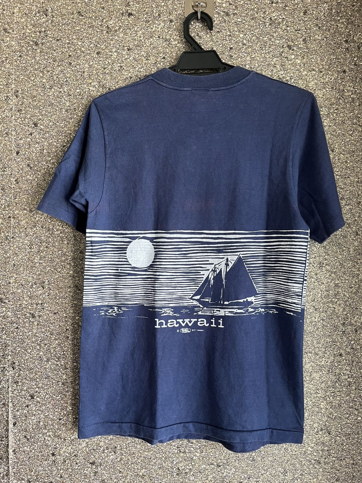 Vintage Hawaii ft28 Size US M / EU 48-50 / 2 - 5 Thumbnail