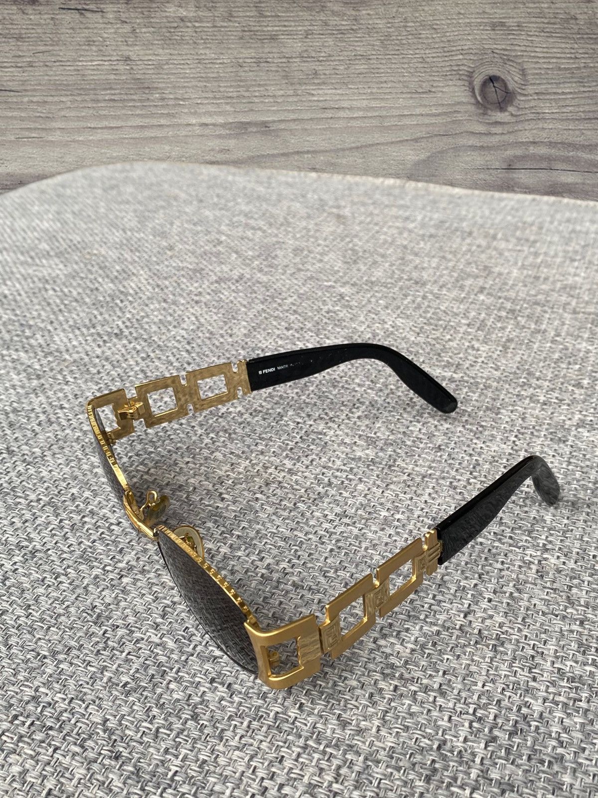 Fendi Fendi SL 7069 Col 250 Vintage Sunglasses Size ONE SIZE - 4 Thumbnail