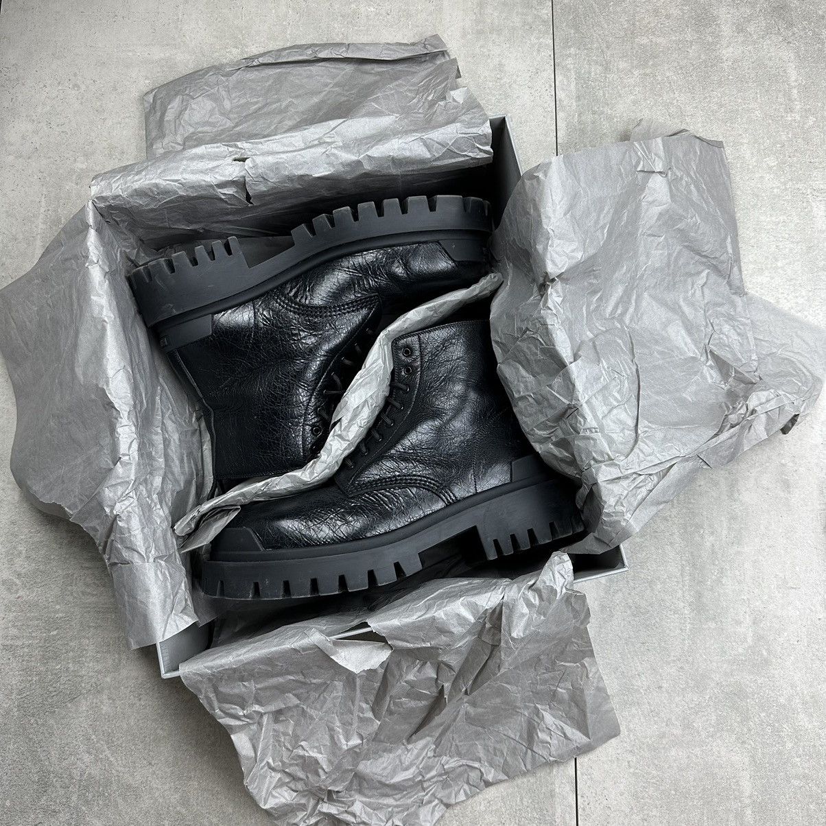 balenciaga shiny boots