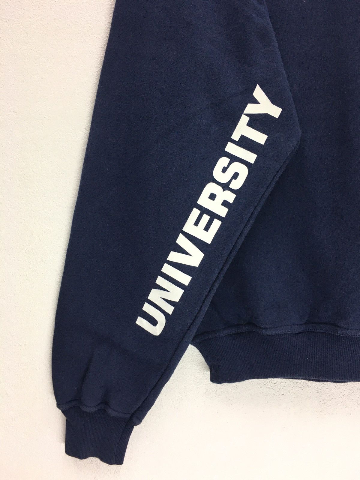 Vintage Vintage UHS University Of Health Science Sweatshirt Size US L / EU 52-54 / 3 - 3 Thumbnail