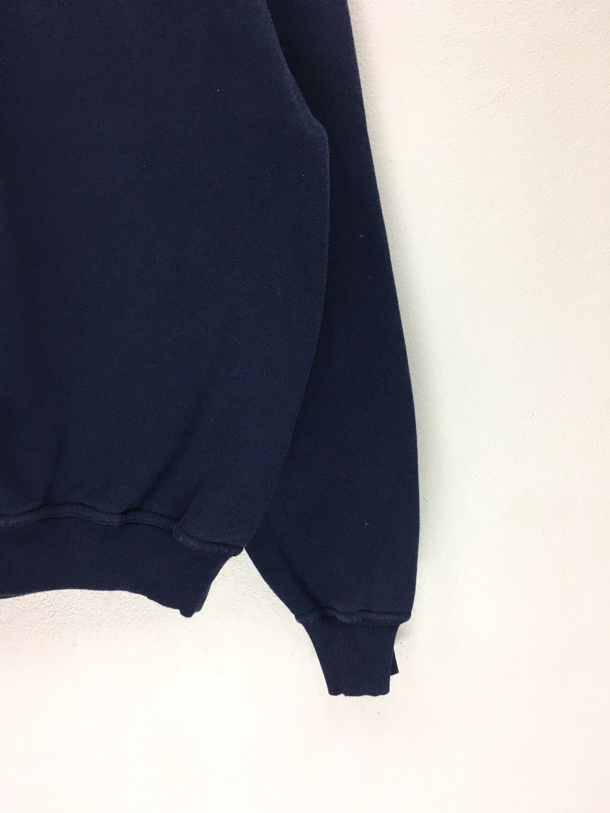 Vintage Vintage UHS University Of Health Science Sweatshirt Size US L / EU 52-54 / 3 - 5 Thumbnail