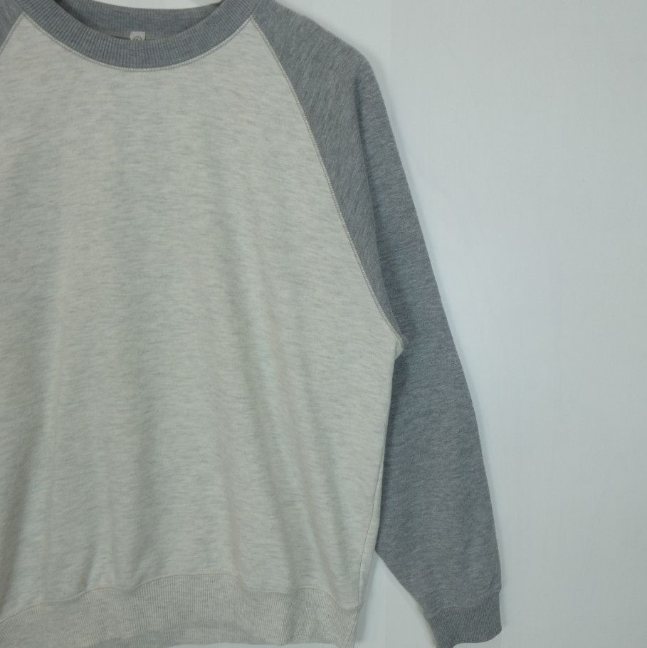 Uniqlo × Vintage Vintage 90's UNIQLO Raglan Grey Sweatshirts Jumper Size US L / EU 52-54 / 3 - 4 Thumbnail