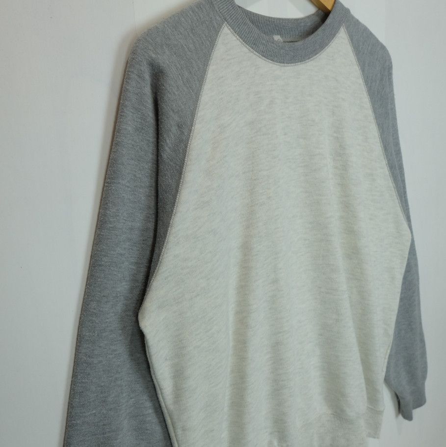 Uniqlo × Vintage Vintage 90's UNIQLO Raglan Grey Sweatshirts Jumper Size US L / EU 52-54 / 3 - 5 Thumbnail
