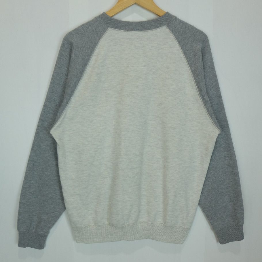 Uniqlo × Vintage Vintage 90's UNIQLO Raglan Grey Sweatshirts Jumper Size US L / EU 52-54 / 3 - 7 Thumbnail