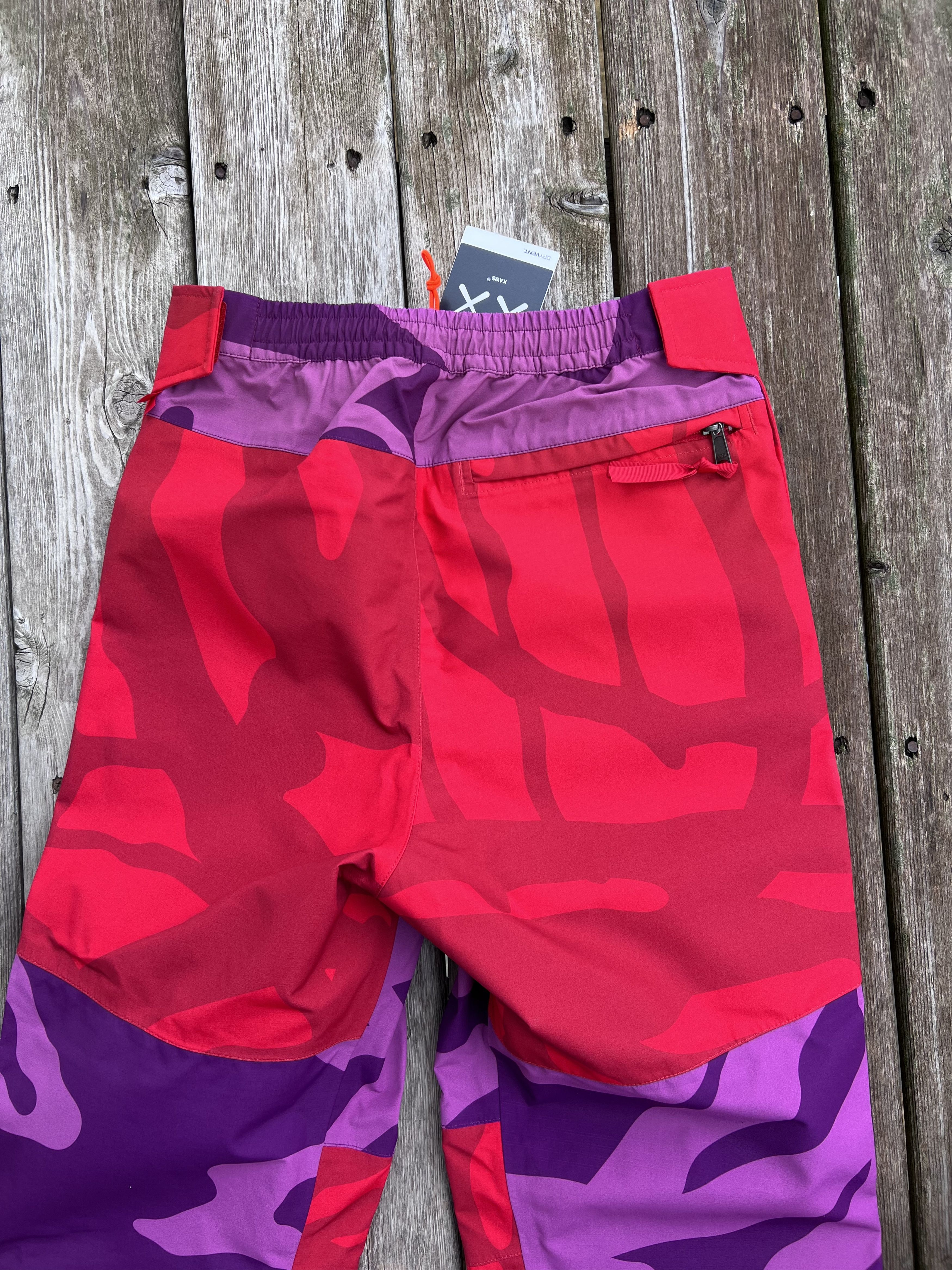 Kaws × The North Face The North Face KAWS Mountain Light Pants Purple Size US 30 / EU 46 - 7 Thumbnail