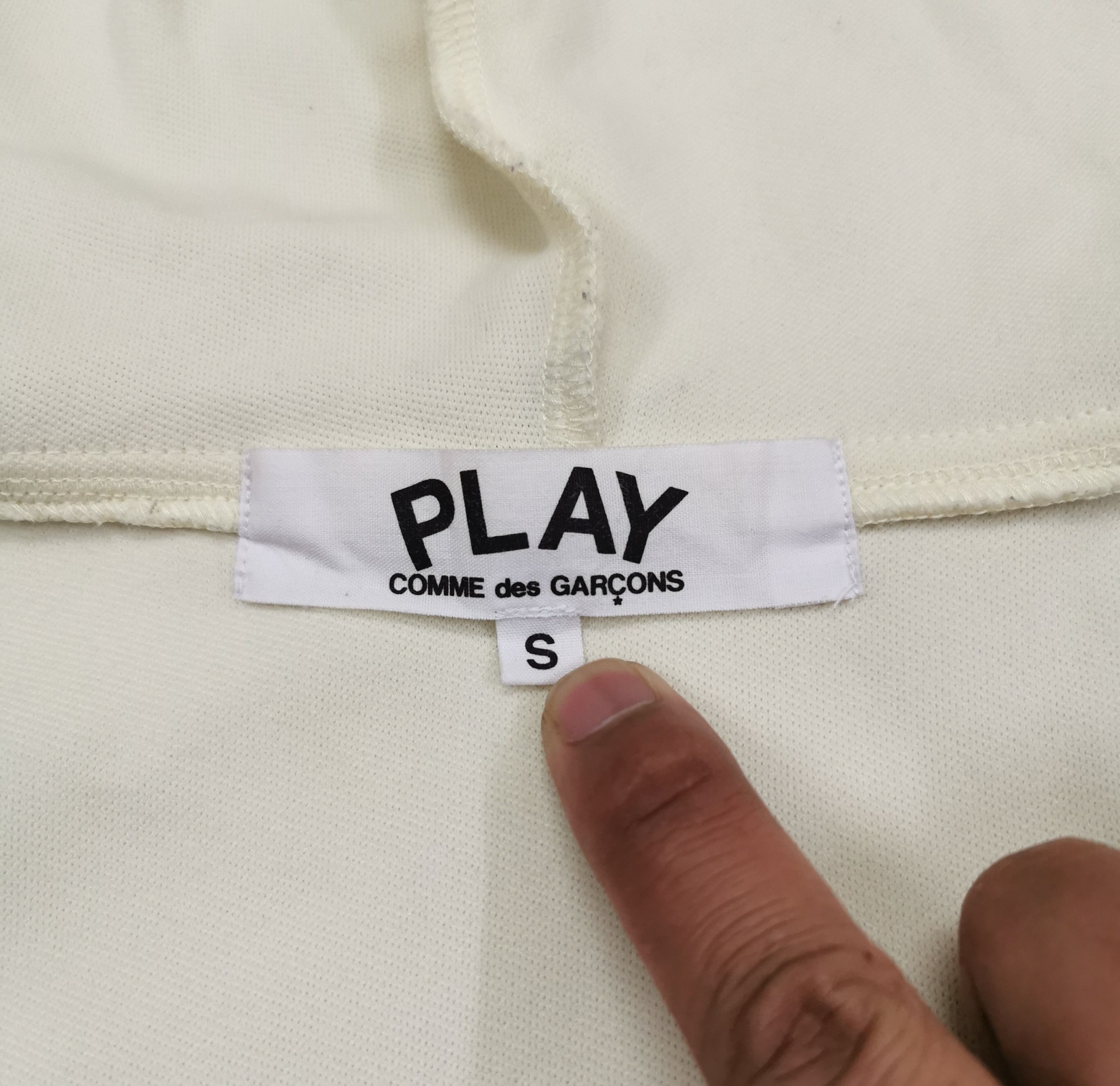 Comme des Garcons Comme Des Garcons Play Hoodie Size US S / EU 44-46 / 1 - 13 Thumbnail