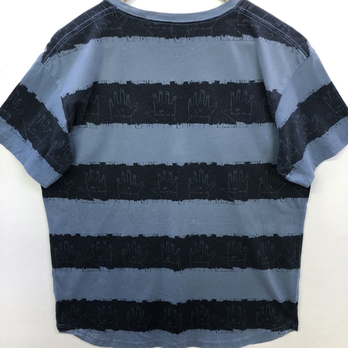 Jean-Michel Basquiat × Uniqlo Rare Collaboration Uniqlo With Jean Mitchel Basquiat Art Tee Size US L / EU 52-54 / 3 - 7 Thumbnail