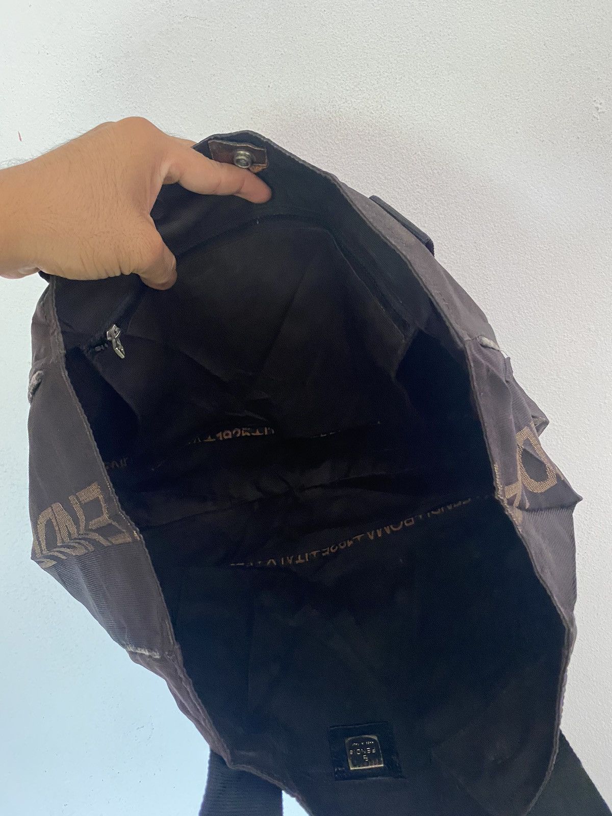 Fendi × Vintage Vintage Fendi Roma Tote Bag Size ONE SIZE - 10 Thumbnail