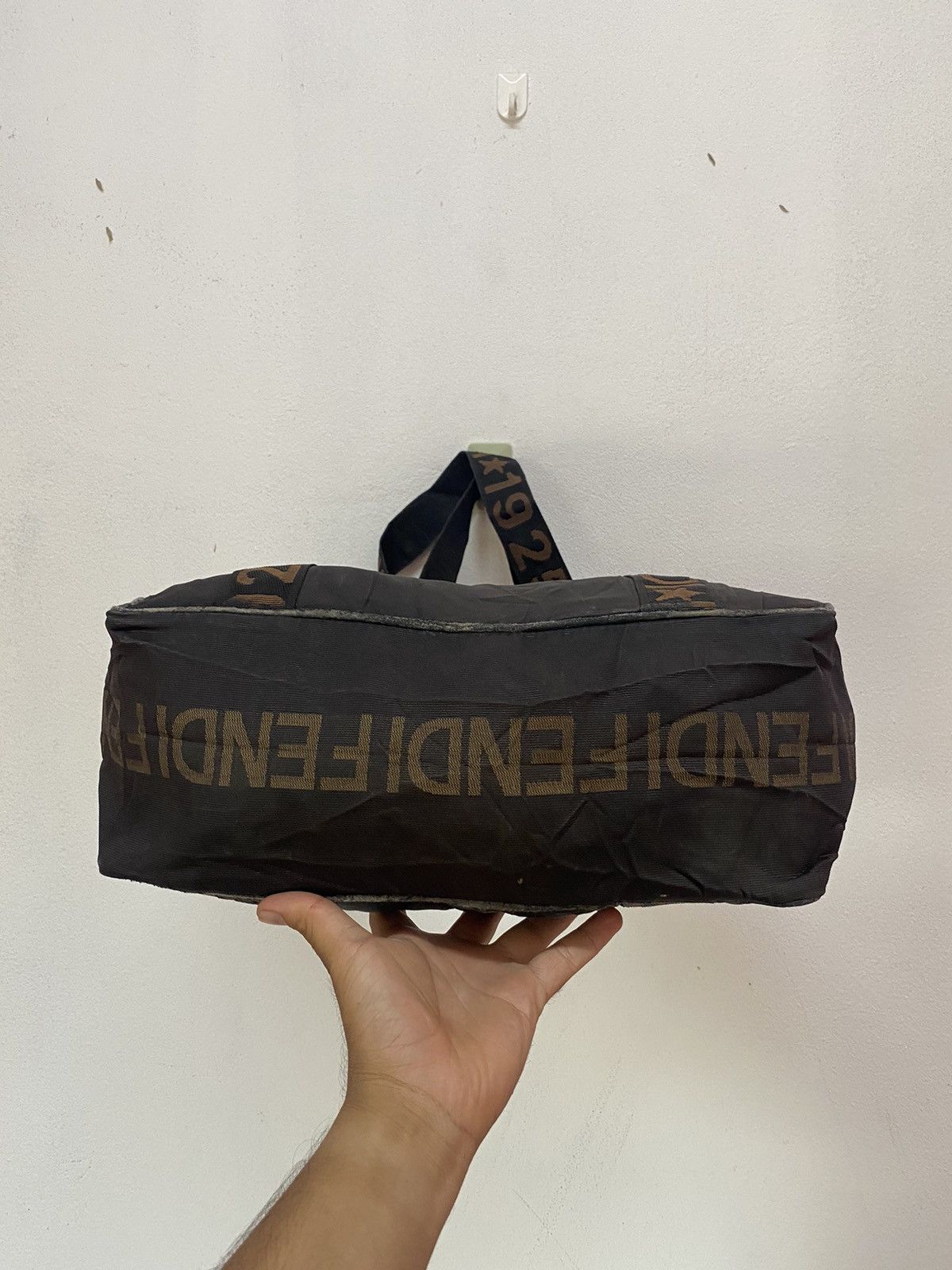 Fendi × Vintage Vintage Fendi Roma Tote Bag Size ONE SIZE - 6 Thumbnail