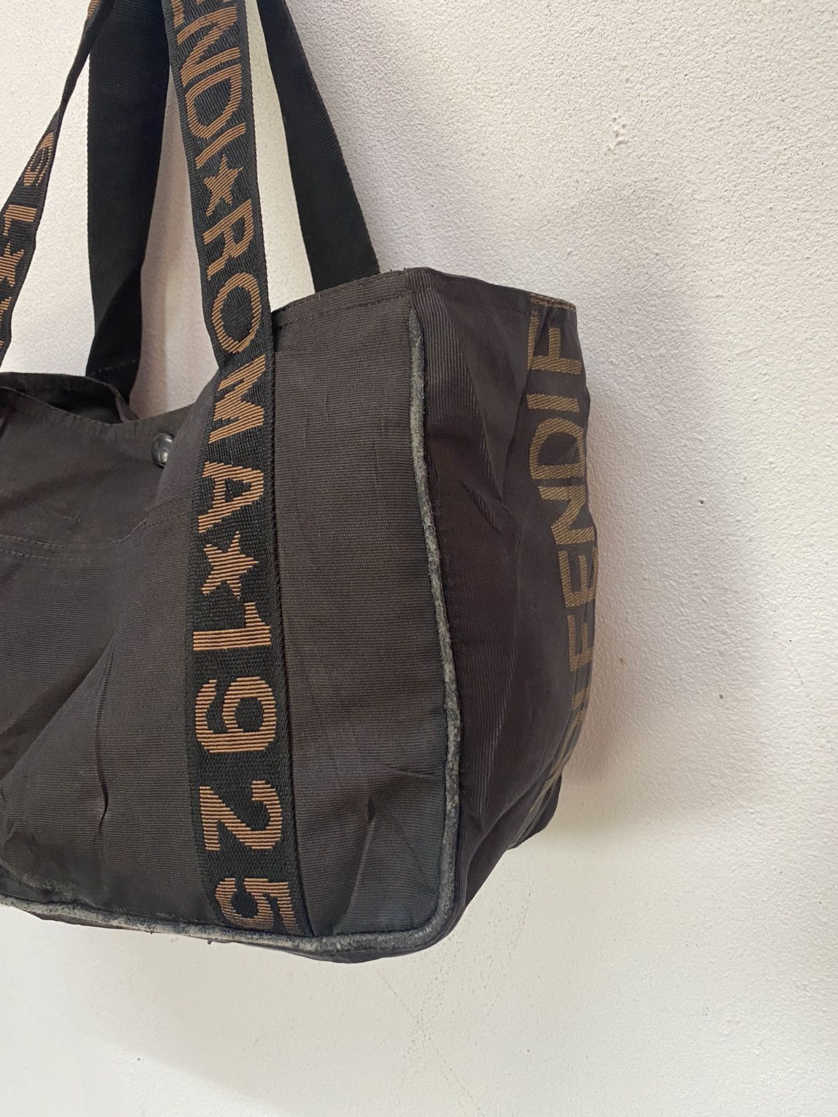 Fendi × Vintage Vintage Fendi Roma Tote Bag Size ONE SIZE - 3 Thumbnail