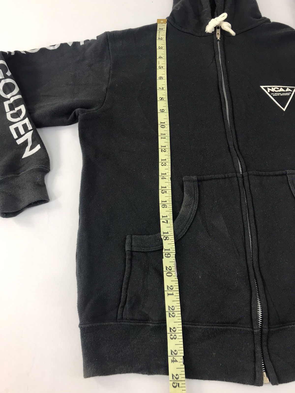 Descente Descente NCAA Nagoya Golden Zipper Hoodies Big Logo Size US S / EU 44-46 / 1 - 10 Thumbnail