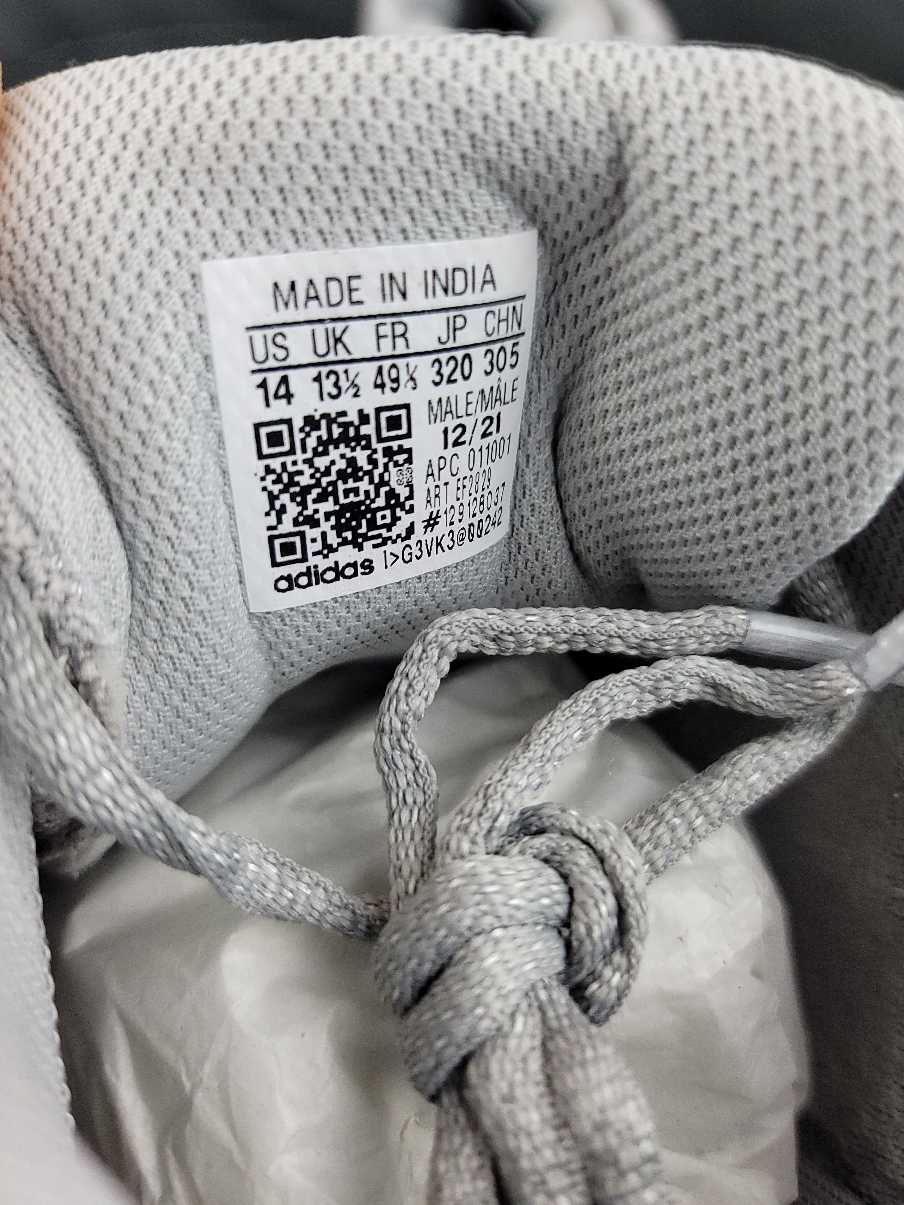 Adidas × Kanye West Adidas Yeezy Boost 700 V2 Static Kanye West CONFIRMED ORDER Size US 14 / EU 47 - 10 Thumbnail