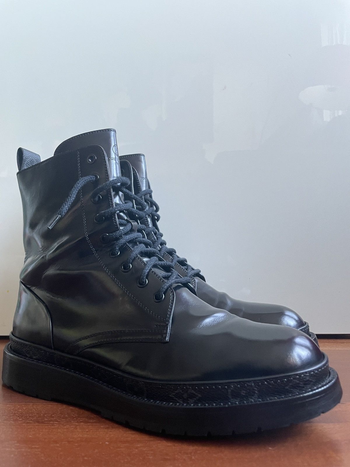 Oberkampf leather boots Louis Vuitton Black size 44 EU in Leather