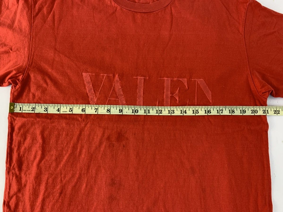 Valentino Valentino Garavani Italian Designer Embroidery Spell Out Tee Size US L / EU 52-54 / 3 - 7 Thumbnail