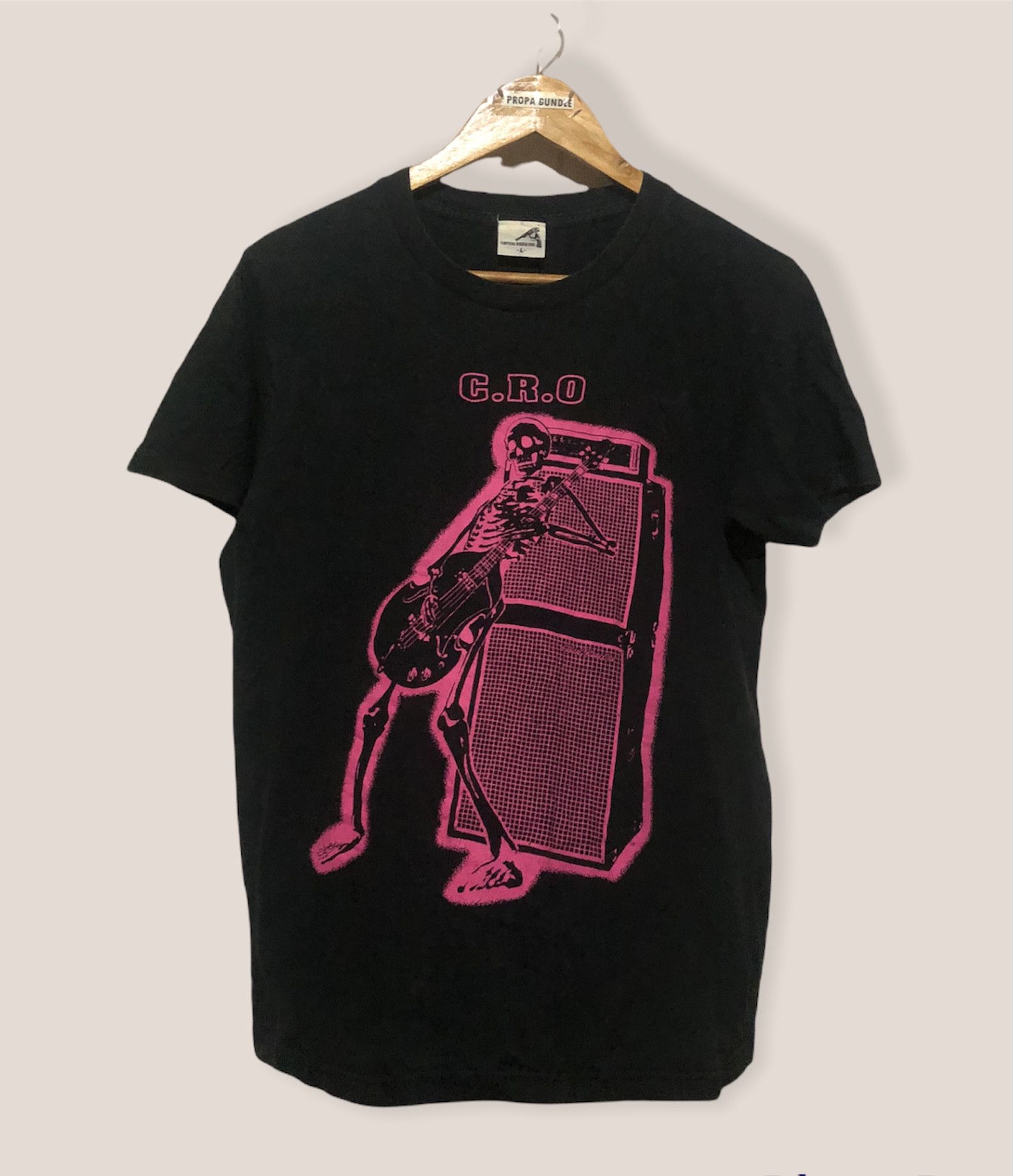 Band Tees Capital Radio One Tshirt Size US L / EU 52-54 / 3 - 1 Thumbnail
