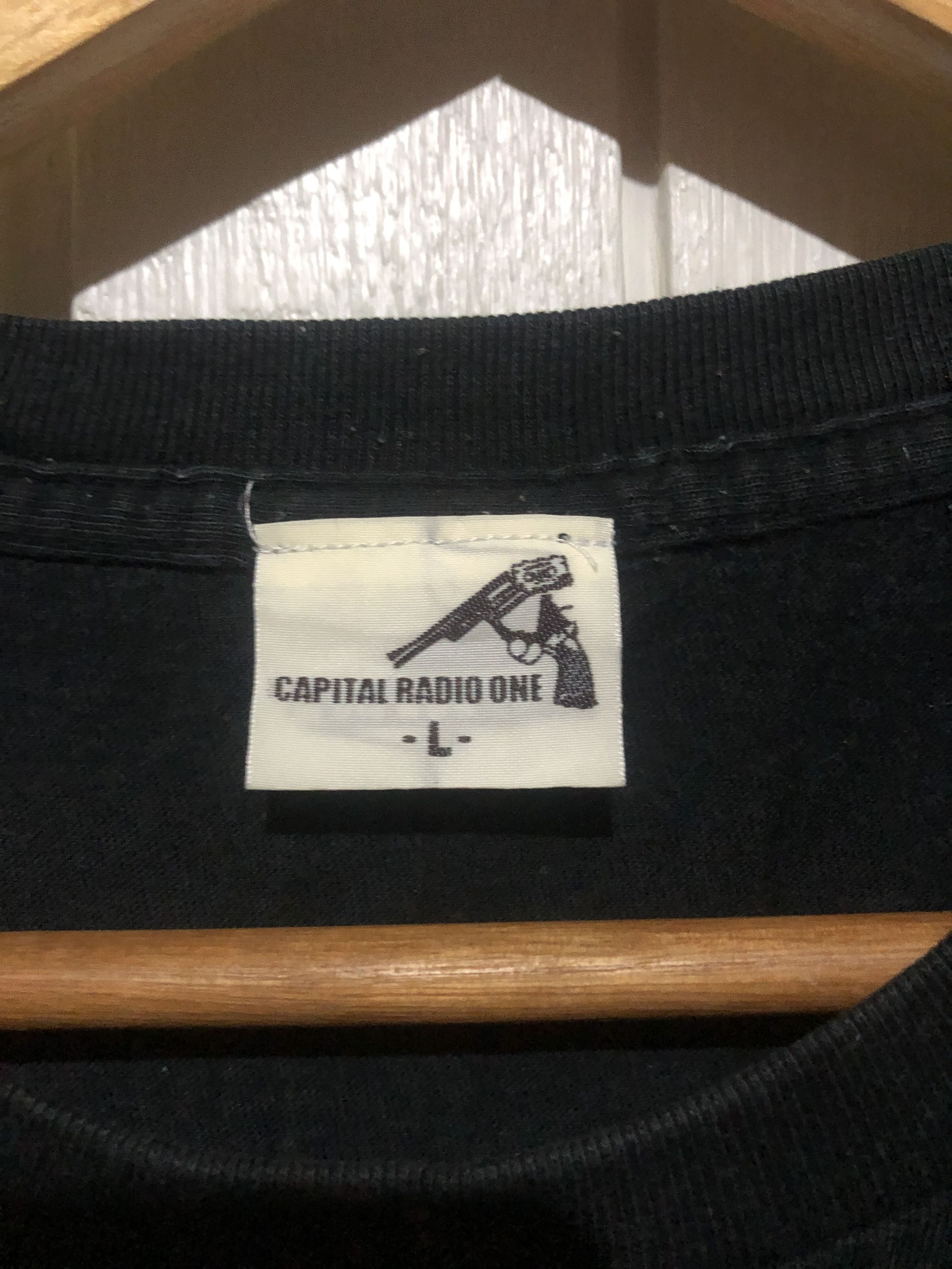 Band Tees Capital Radio One Tshirt Size US L / EU 52-54 / 3 - 3 Thumbnail