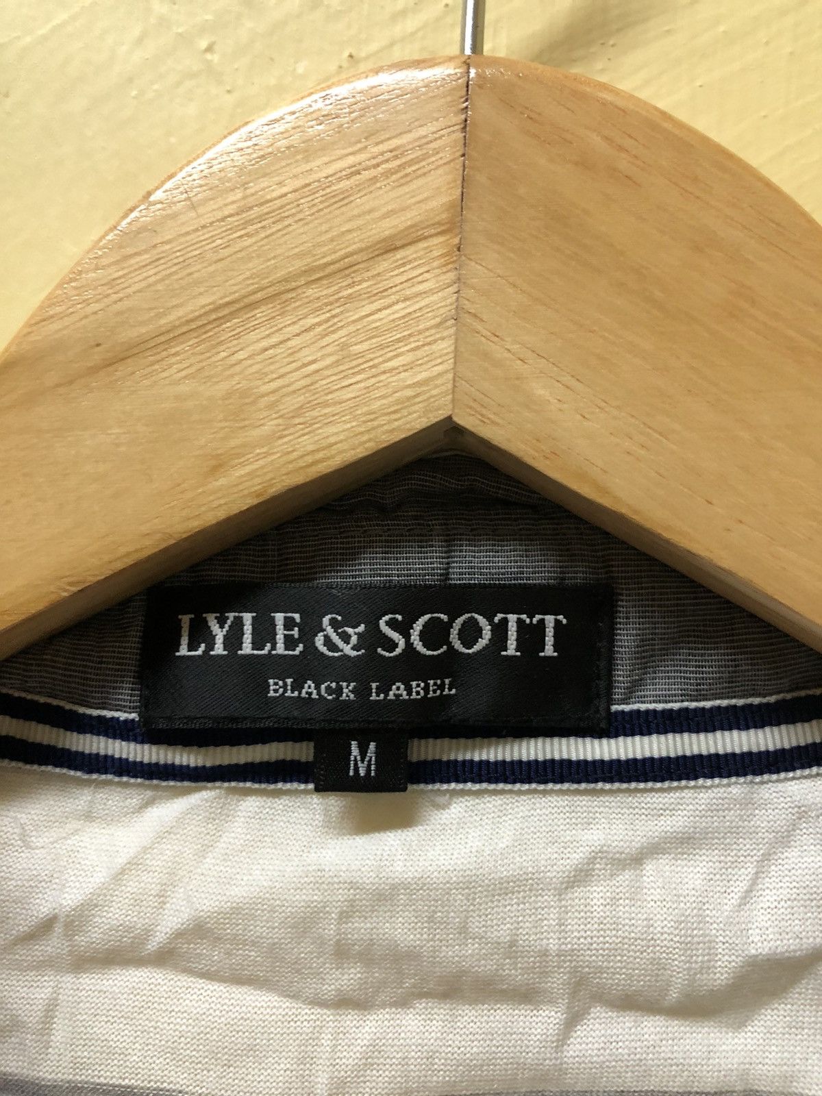 Lyle & Scott Lyle & Scott Stripe Shirt Size US M / EU 48-50 / 2 - 5 Thumbnail