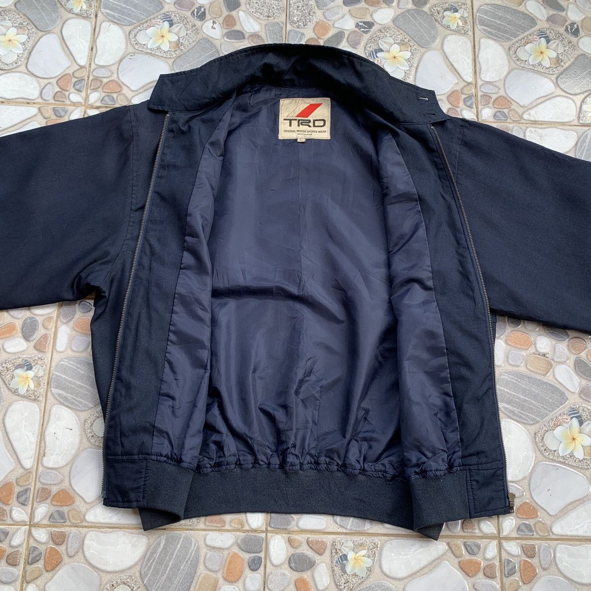 Vintage Vintage TRD Toyota Racing Motor Sports Bomber Jacket Size US M / EU 48-50 / 2 - 4 Thumbnail