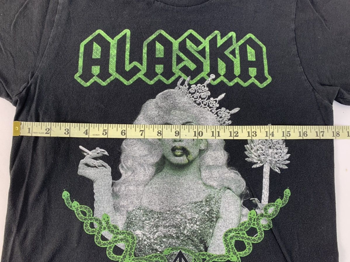 Vintage G4 Rupaul Drag Race Queen Merch Alaska Big Logo Printed Tee Size US S / EU 44-46 / 1 - 6 Thumbnail