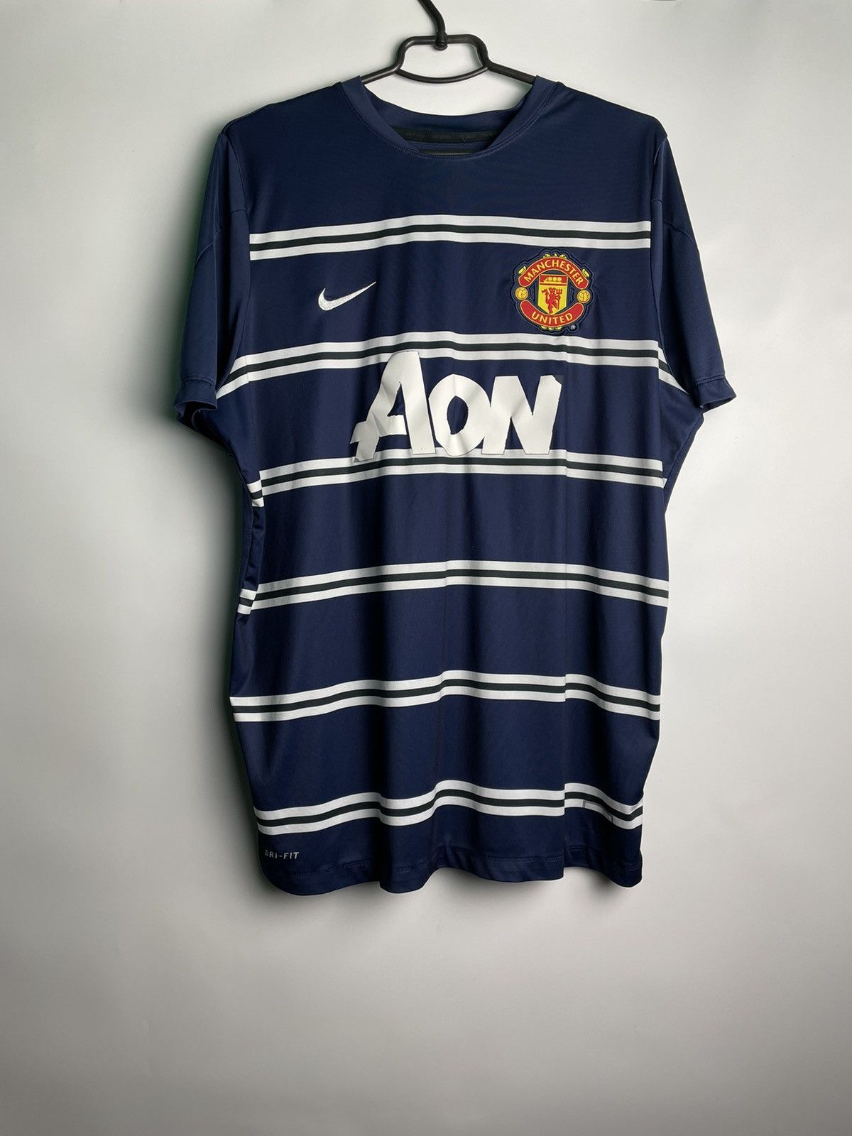 Nike MANCHESTER UNITED NIKE SOCCER JERSEY AON 545033-411 Size US XL / EU 56 / 4 - 1 Thumbnail