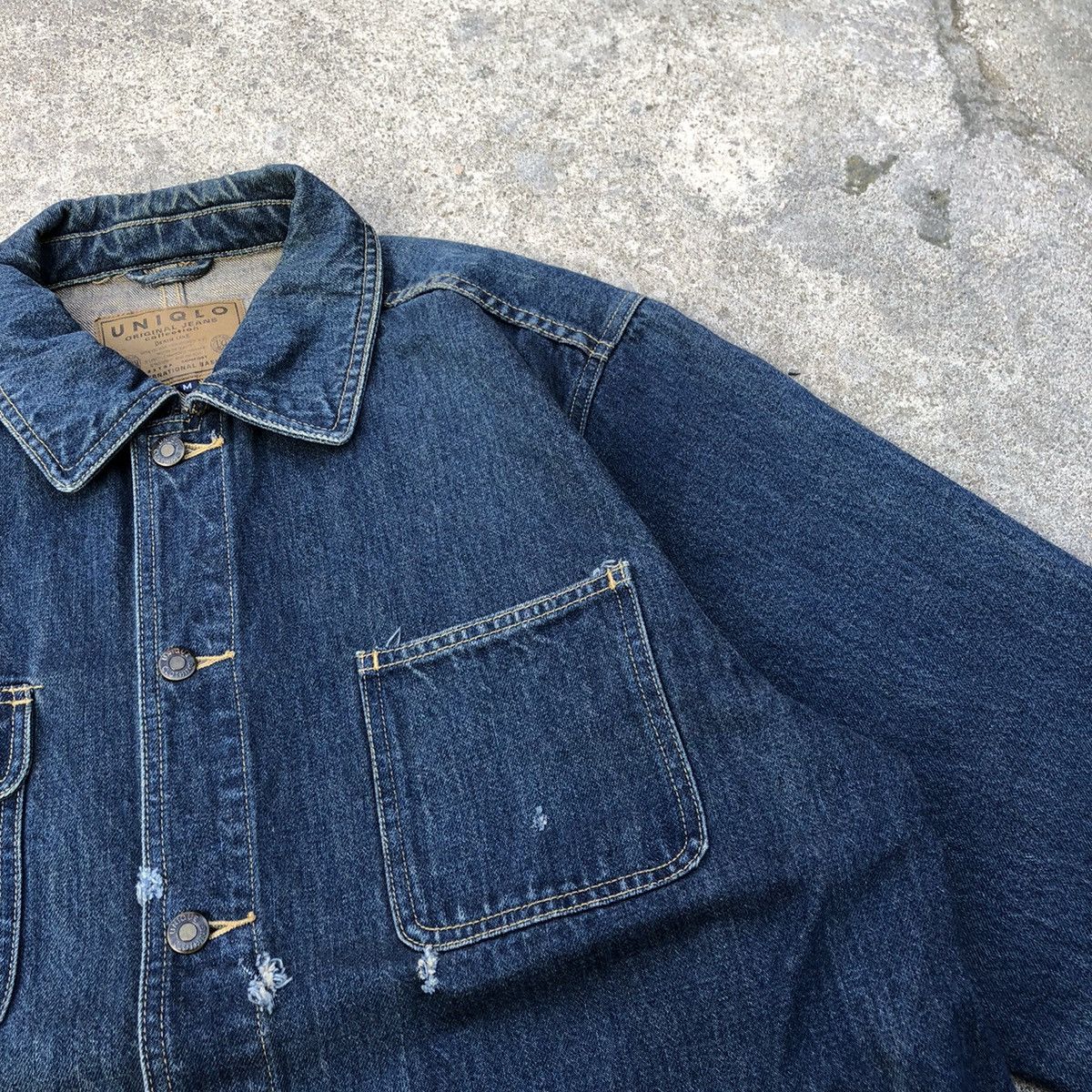 Japanese Brand × Uniqlo 🔥Rare🔥🇯🇵Uniqlo Distress Rips Four Pocket Stylish Denim Jacket Size US M / EU 48-50 / 2 - 5 Thumbnail
