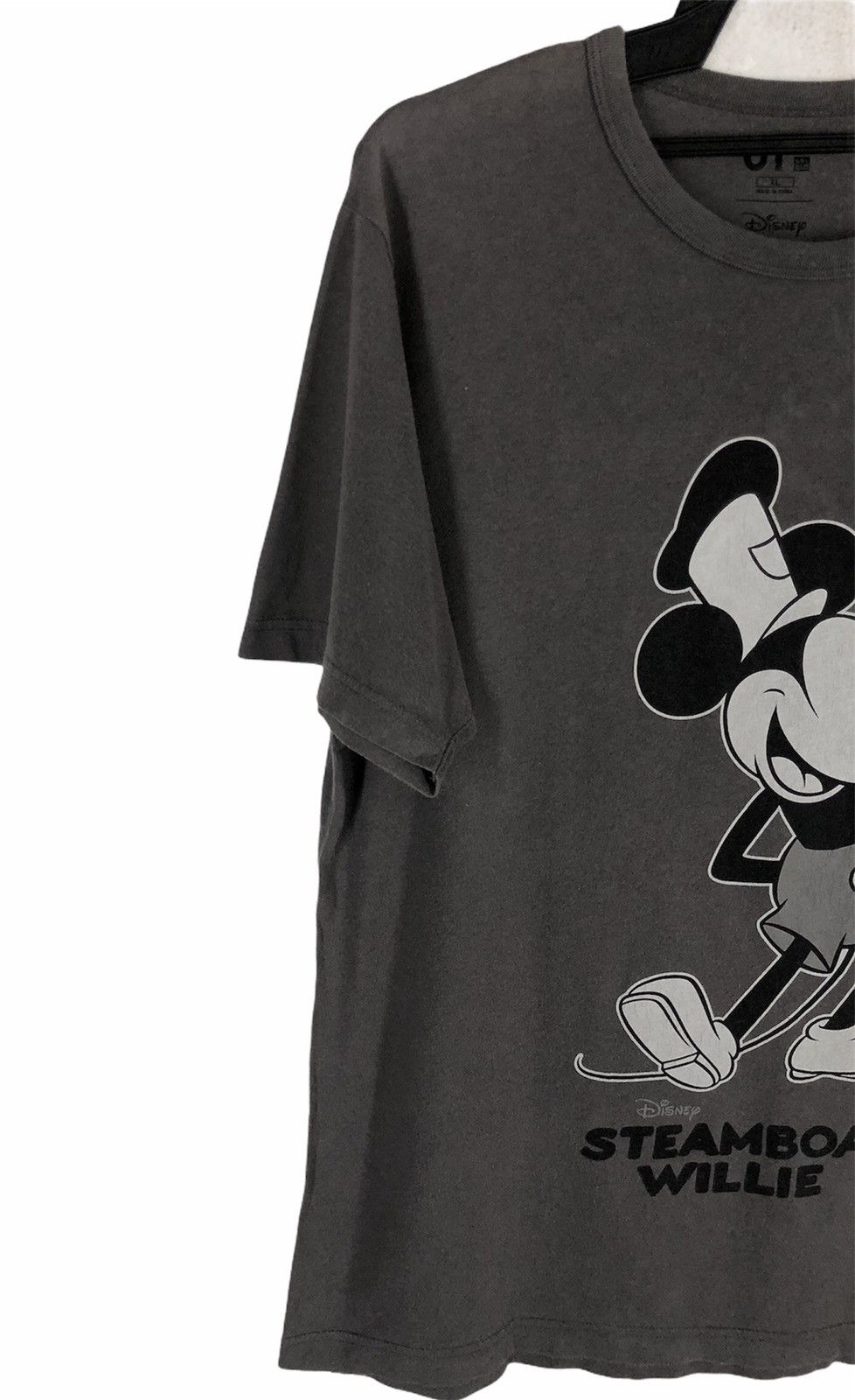 Disney × Mickey Mouse × Uniqlo Mickey Mouse Uniqlo Steamboat Willie Size US XL / EU 56 / 4 - 4 Thumbnail