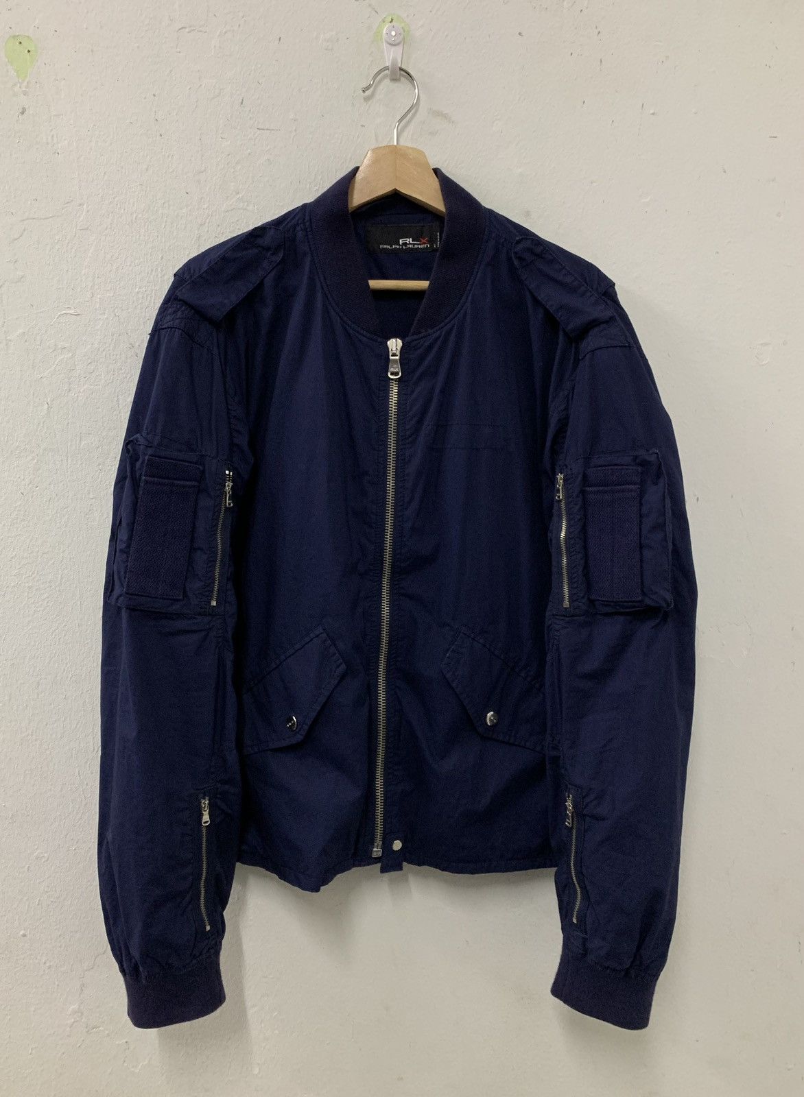 RLX Ralph Lauren RLX Ralph Lauren Multi Pocket Zipper Light Bomber Jacket Size US L / EU 52-54 / 3 - 2 Thumbnail