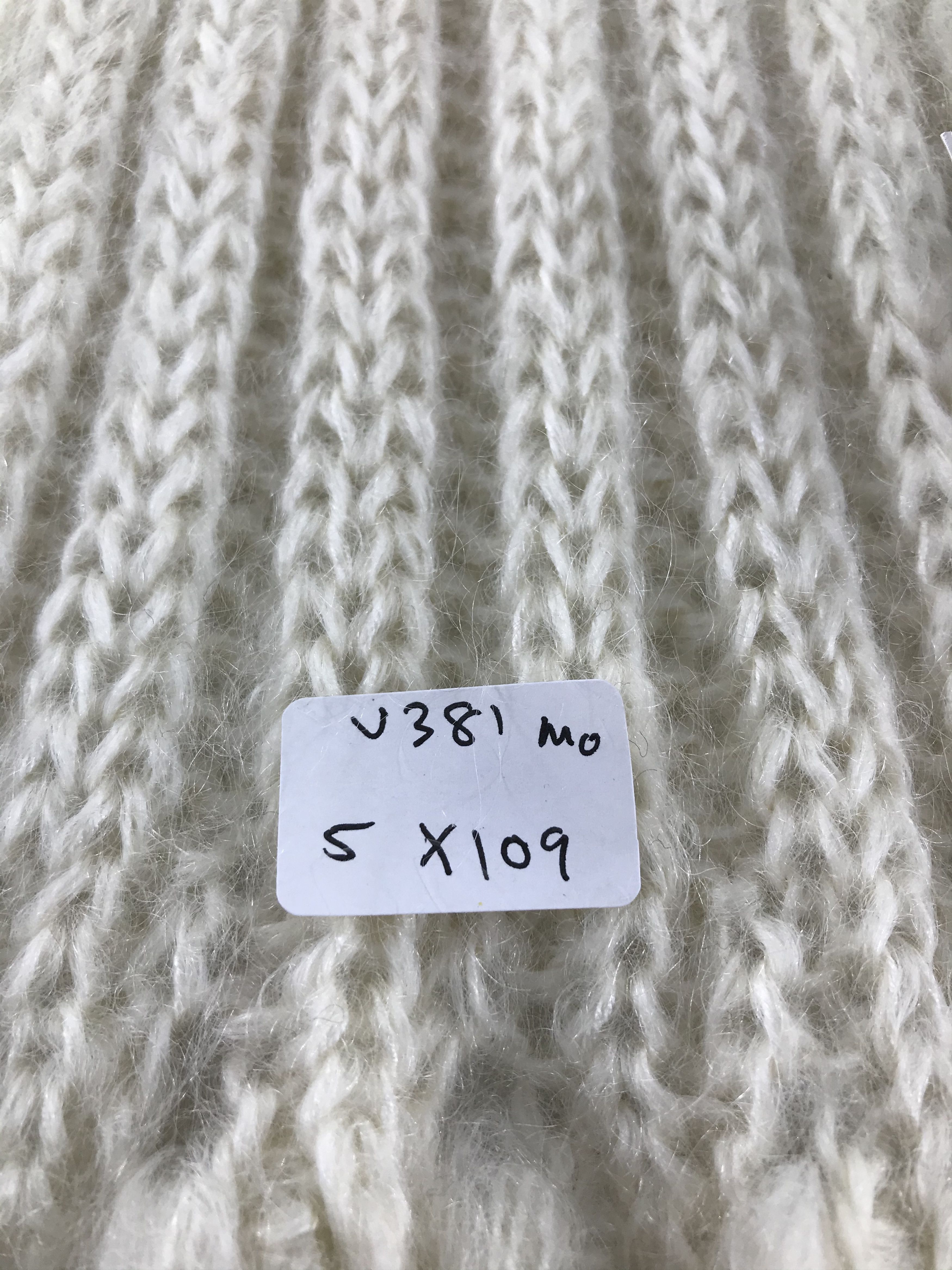 Gucci AUTHENTIC Gucci Mohair Scarf Muffler Neck Warmer V381 Size ONE SIZE - 8 Thumbnail