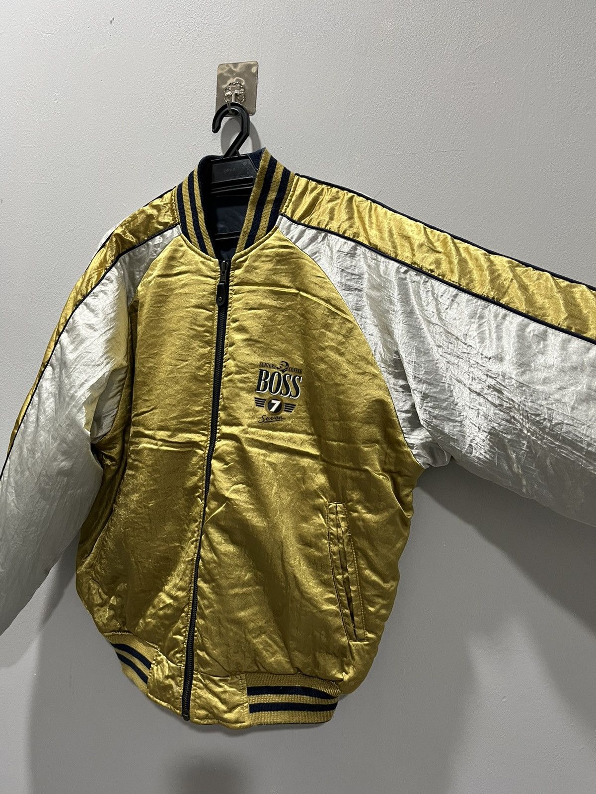 Japanese Brand Japanese Suntory Boss Coffee Revisible Bomber Jacket Size US M / EU 48-50 / 2 - 6 Thumbnail